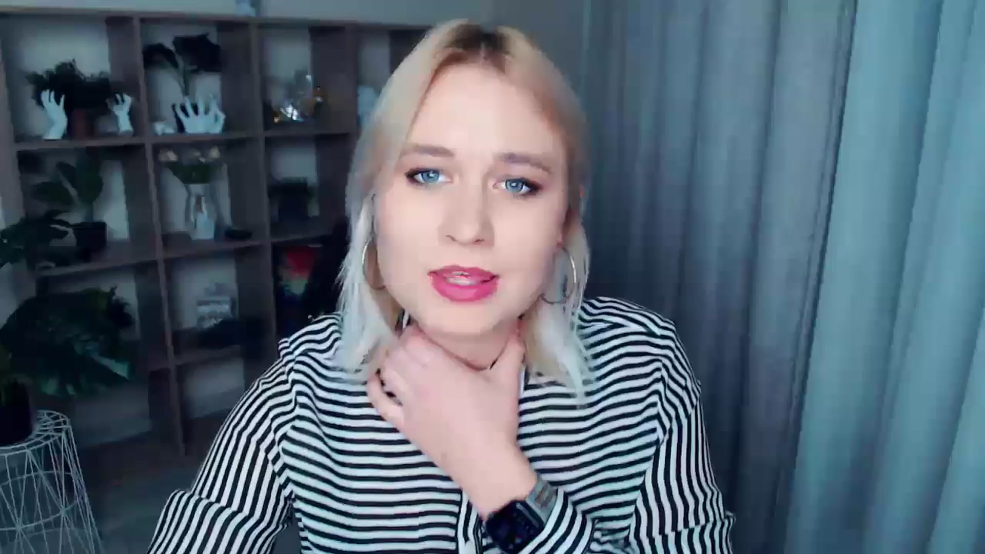 Gallery image thumbnail from Kukla_kolduna's myfreecams stream on, 10/20/2024, 17:41 image 9 of 20