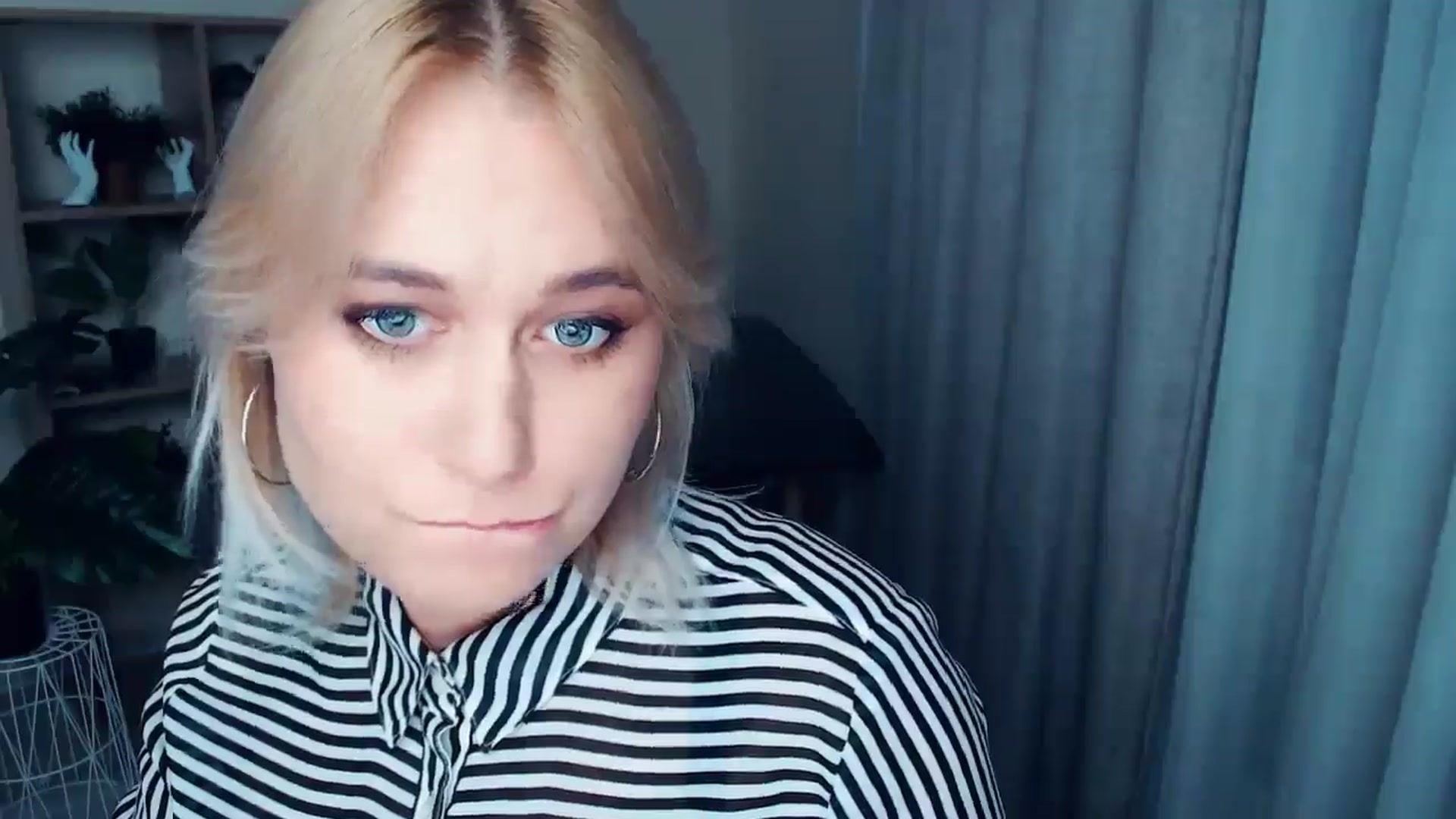Gallery image thumbnail from Kukla_kolduna's myfreecams stream on, 10/20/2024, 17:41 image 19 of 20