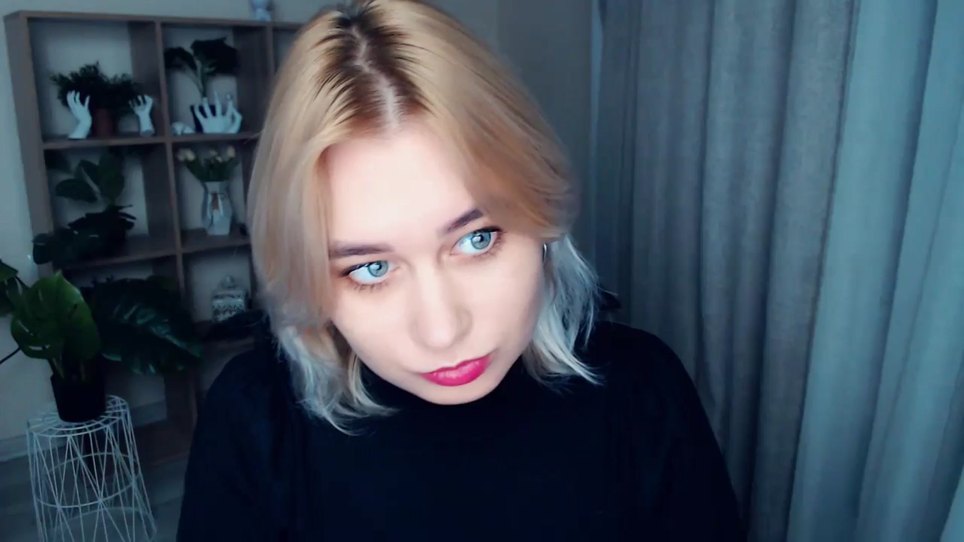Gallery image thumbnail from Kukla_kolduna's myfreecams stream on, 10/23/2024, 18:18 image 1 of 20