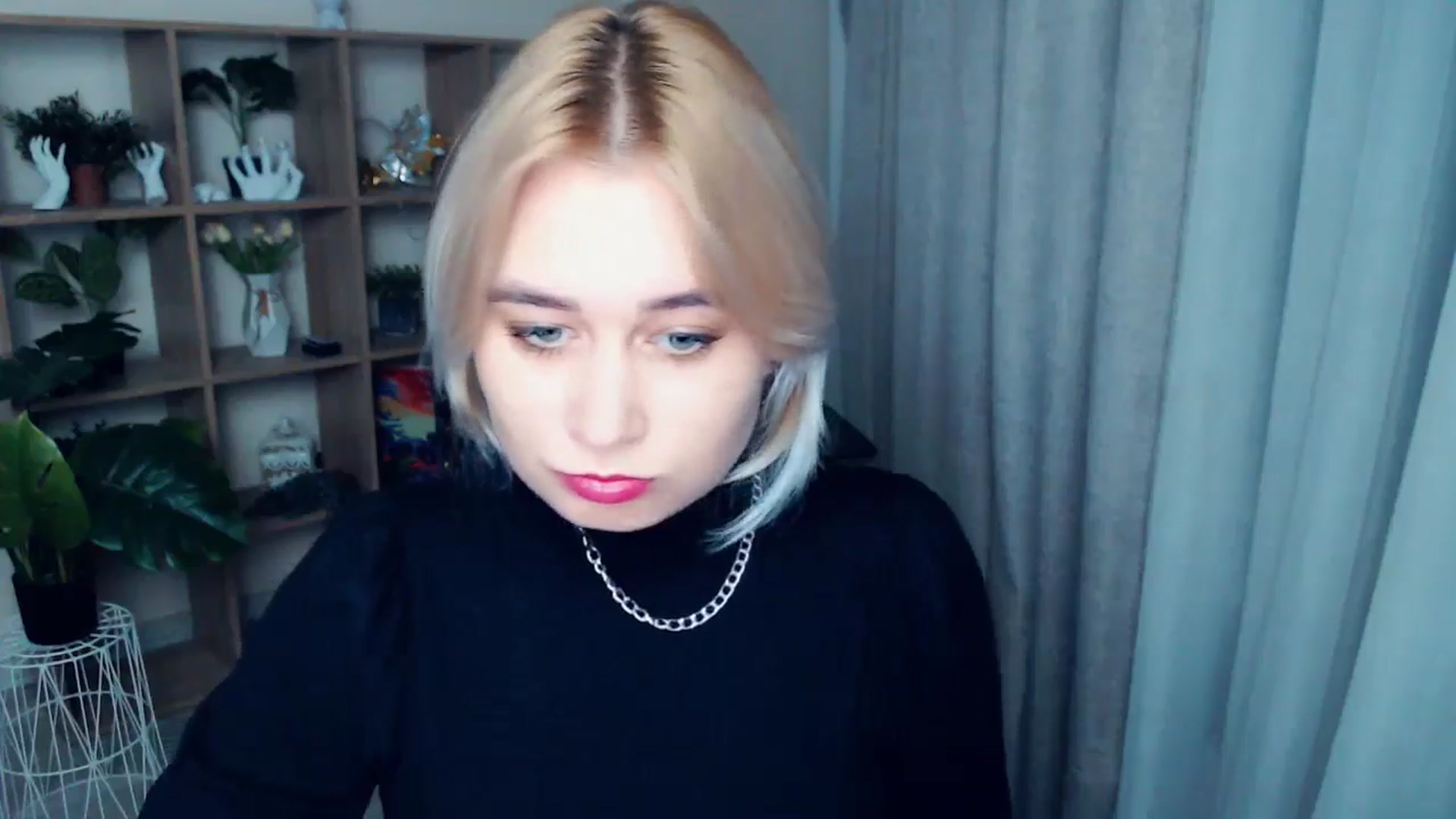 Gallery image thumbnail from Kukla_kolduna's myfreecams stream on, 10/23/2024, 18:18 image 15 of 20