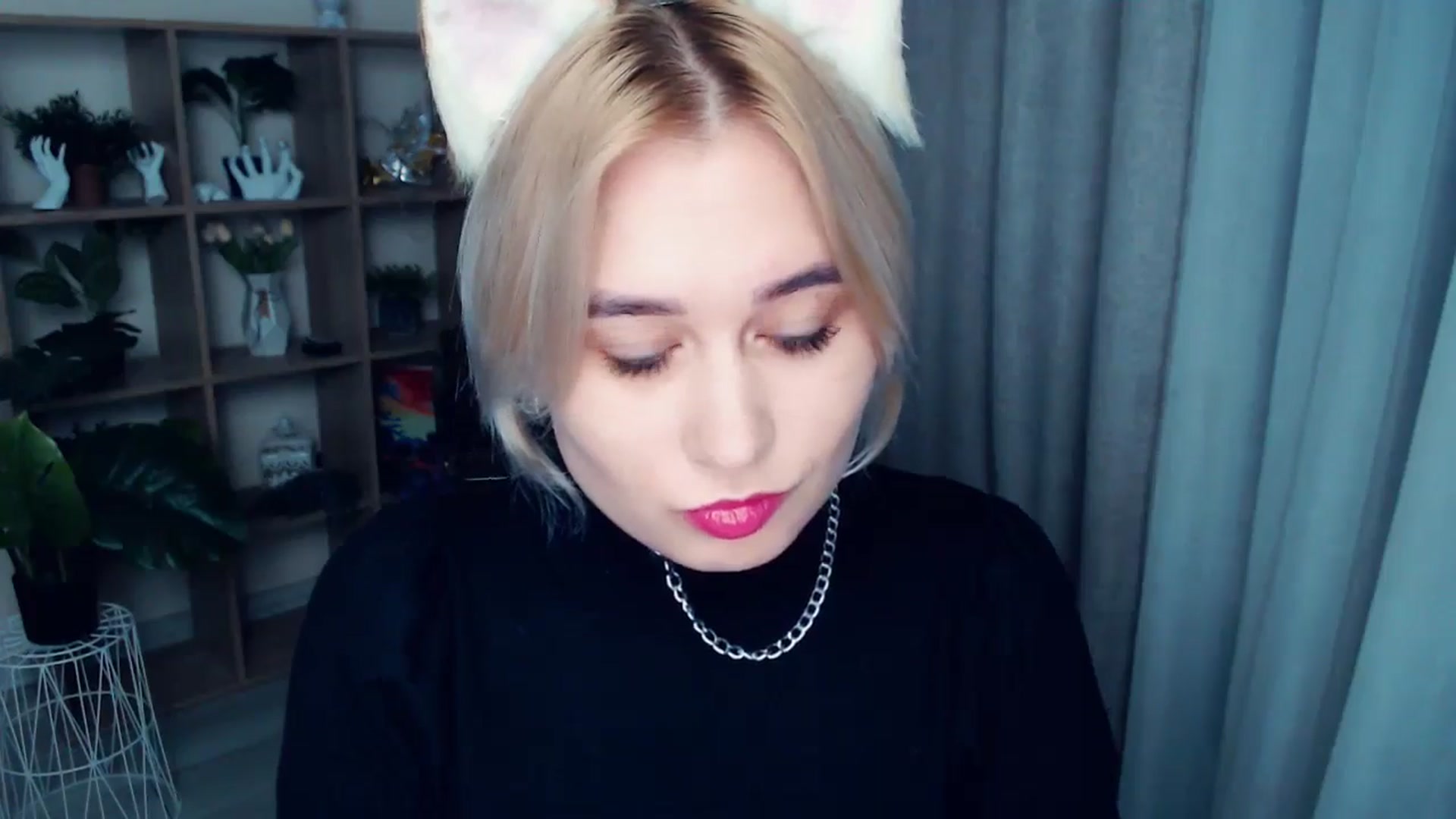 Gallery image thumbnail from Kukla_kolduna's myfreecams stream on, 10/23/2024, 18:18 image 13 of 20