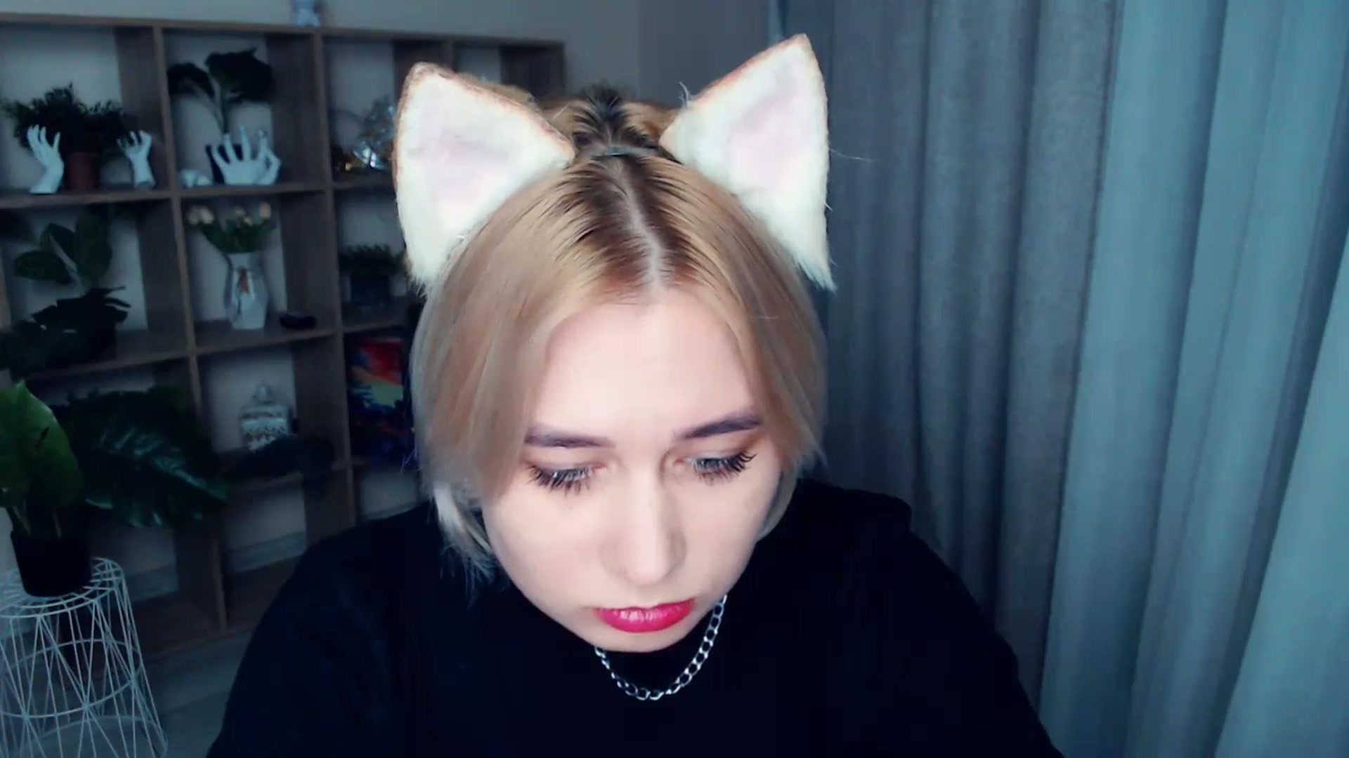 Gallery image thumbnail from Kukla_kolduna's myfreecams stream on, 10/23/2024, 18:18 image 11 of 20