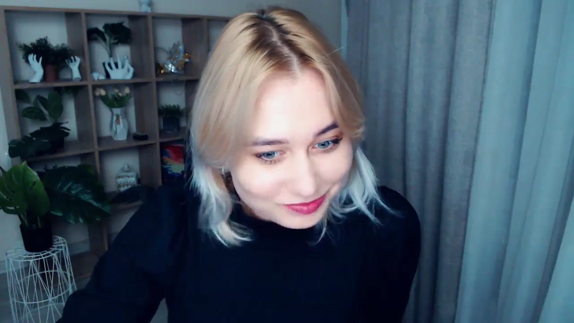 Gallery image thumbnail from Kukla_kolduna's myfreecams stream on, 10/23/2024, 18:18 image 6 of 20