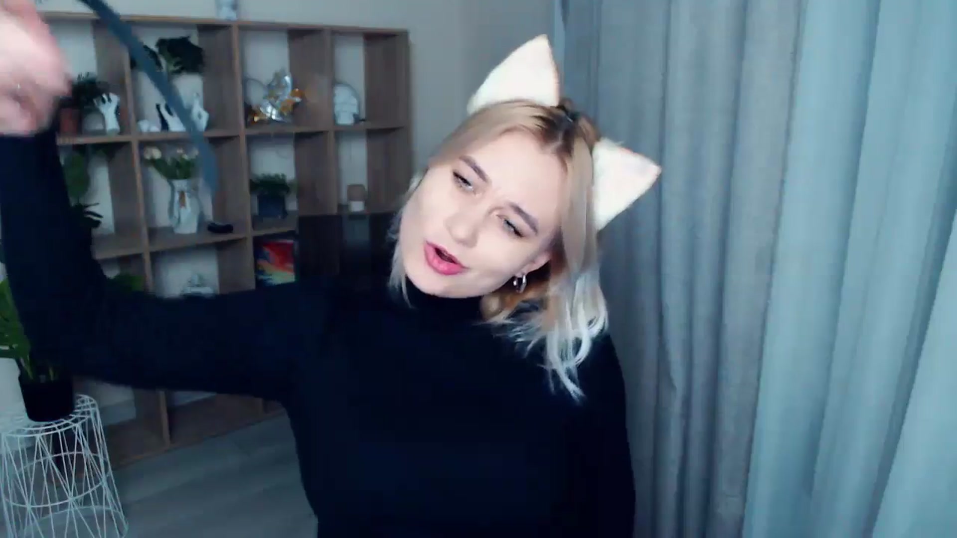 Gallery image thumbnail from Kukla_kolduna's myfreecams stream on, 10/23/2024, 18:18 image 7 of 20
