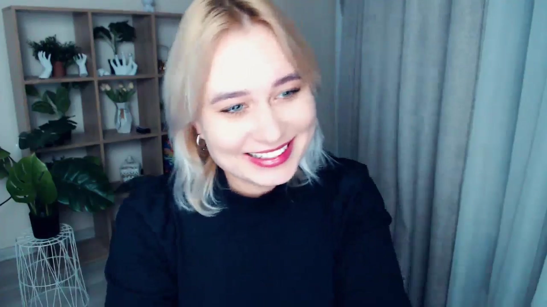 Gallery image thumbnail from Kukla_kolduna's myfreecams stream on, 10/23/2024, 18:18 image 2 of 20