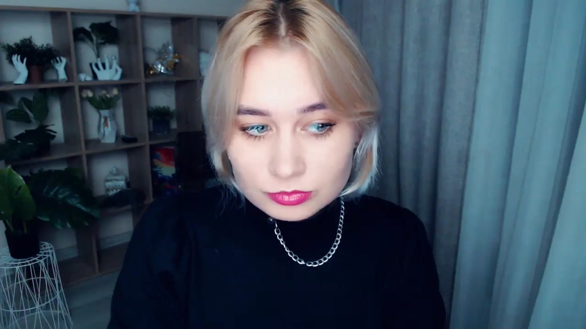 Gallery image thumbnail from Kukla_kolduna's myfreecams stream on, 10/23/2024, 18:18 image 14 of 20