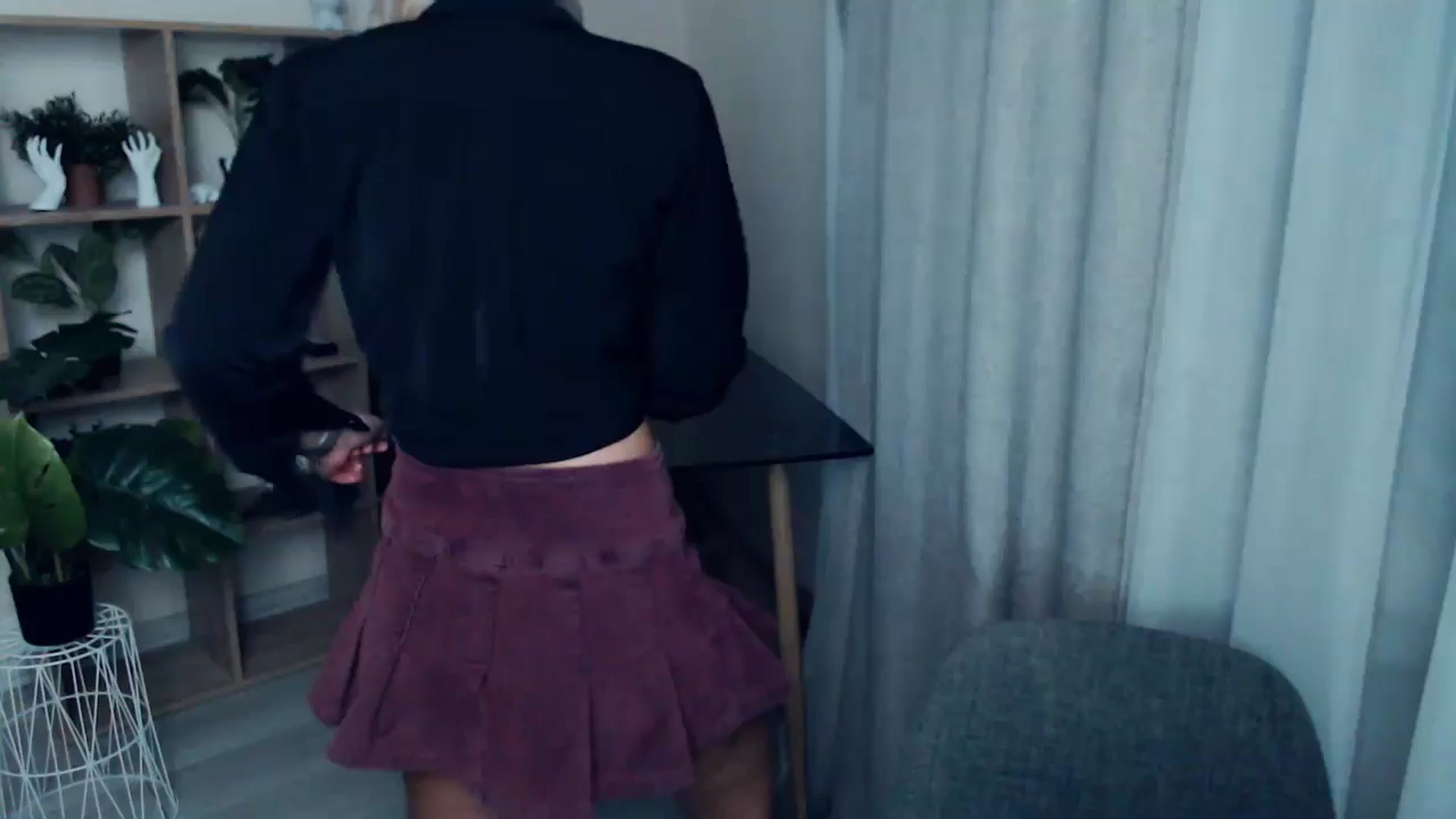 Gallery image thumbnail from Kukla_kolduna's myfreecams stream on, 10/23/2024, 19:06 image 15 of 20