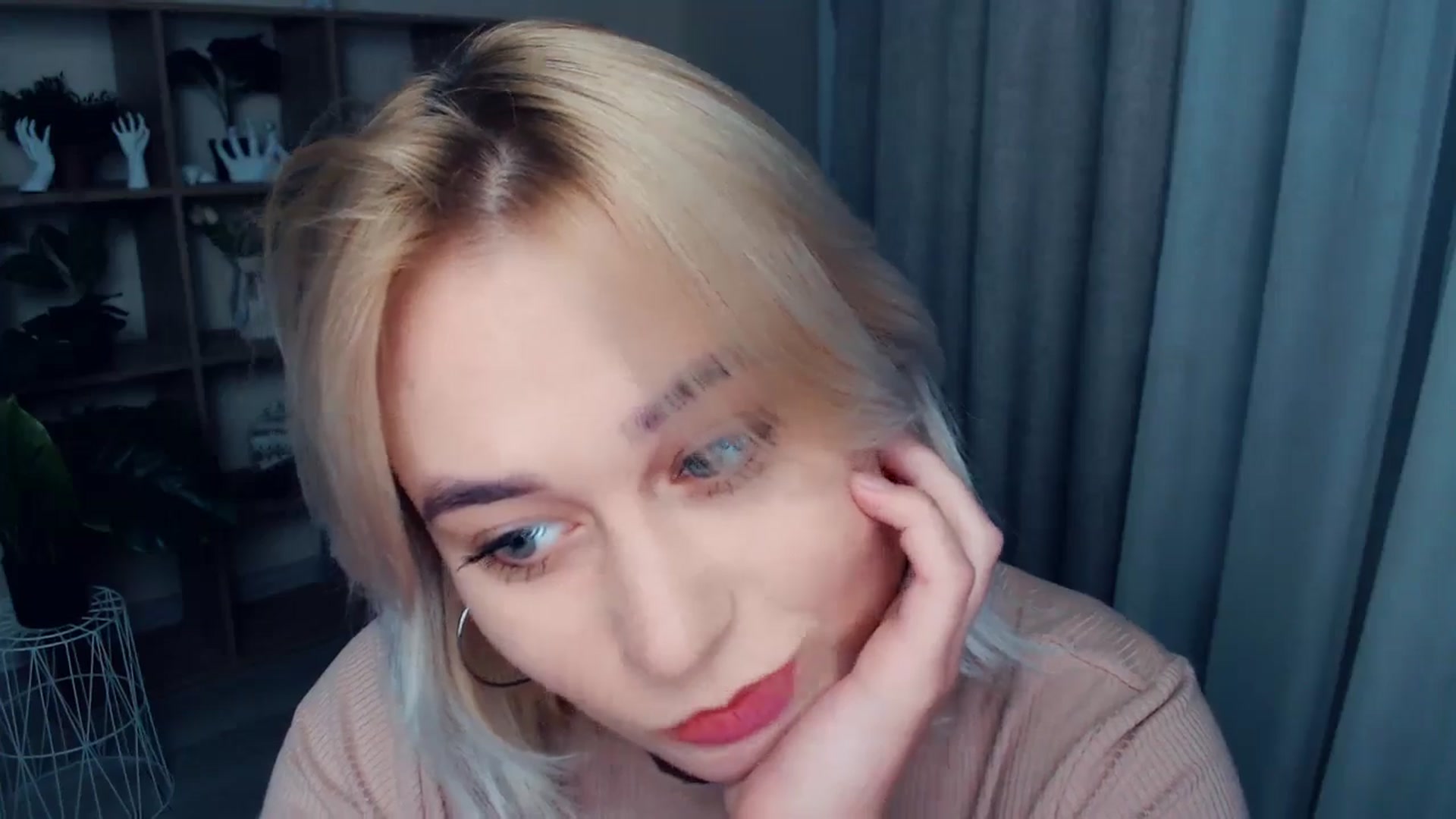 Gallery image thumbnail from Kukla_kolduna's myfreecams stream on, 10/24/2024, 16:56 image 20 of 20