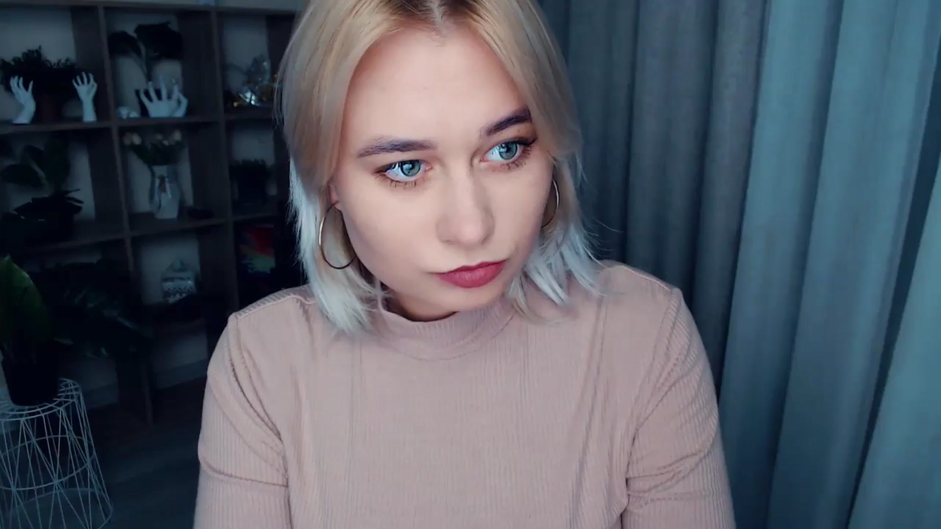 Gallery image thumbnail from Kukla_kolduna's myfreecams stream on, 10/24/2024, 17:59 image 1 of 20