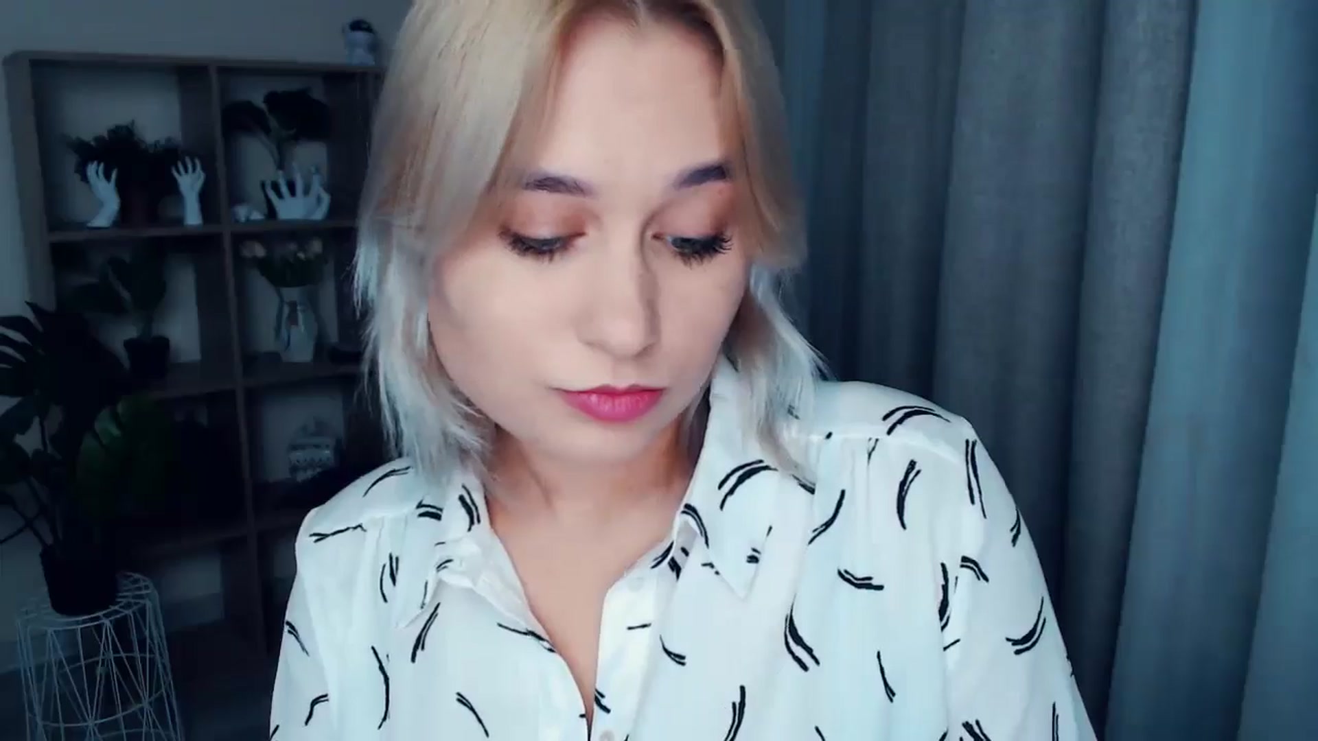 Gallery image thumbnail from Kukla_kolduna's myfreecams stream on, 10/25/2024, 16:32 image 20 of 20
