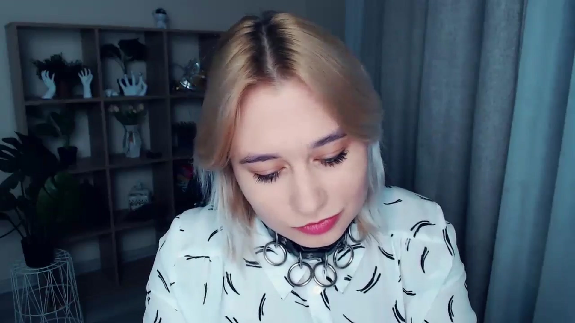 Gallery image thumbnail from Kukla_kolduna's myfreecams stream on, 10/25/2024, 16:32 image 9 of 20