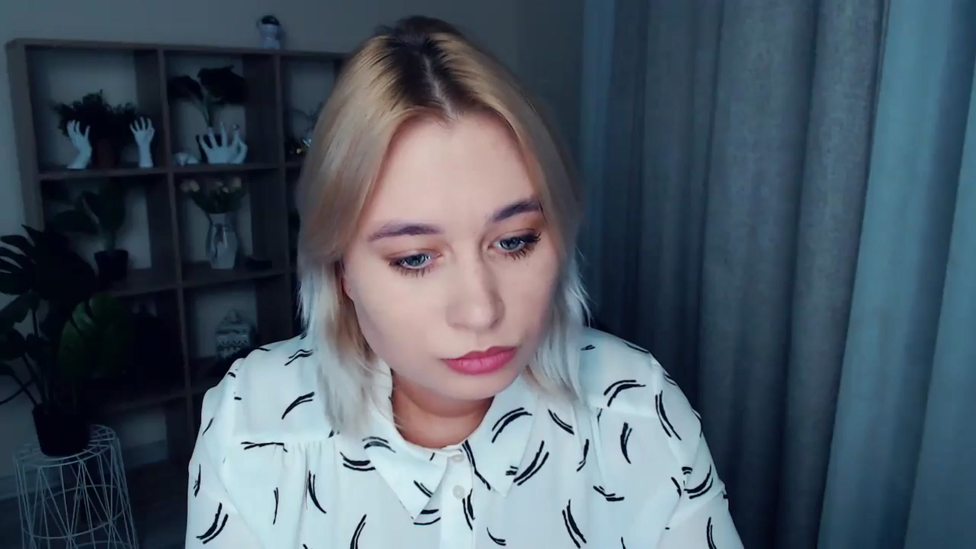 Gallery image thumbnail from Kukla_kolduna's myfreecams stream on, 10/25/2024, 16:32 image 1 of 20