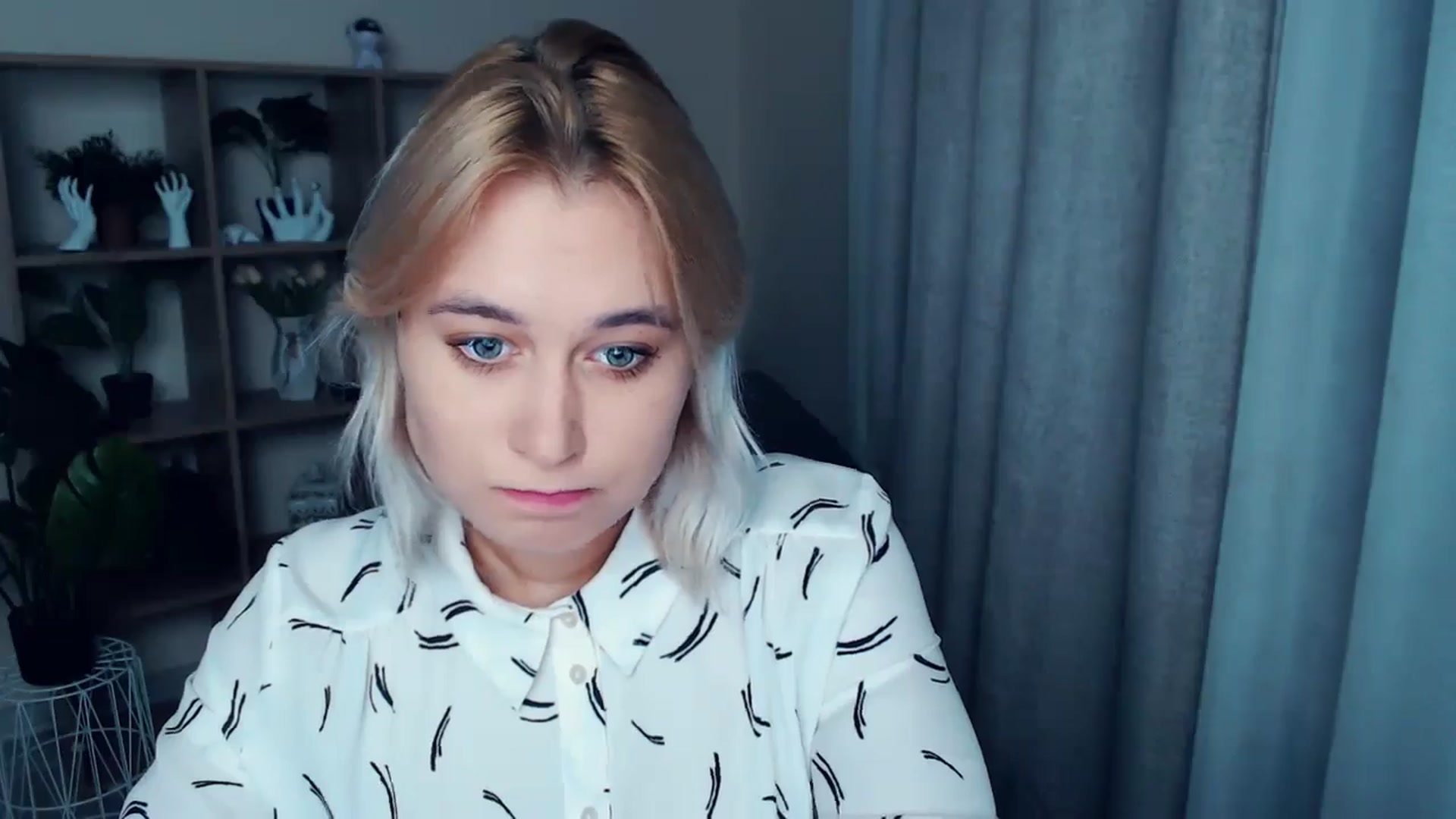 Gallery image thumbnail from Kukla_kolduna's myfreecams stream on, 10/25/2024, 18:07 image 20 of 20