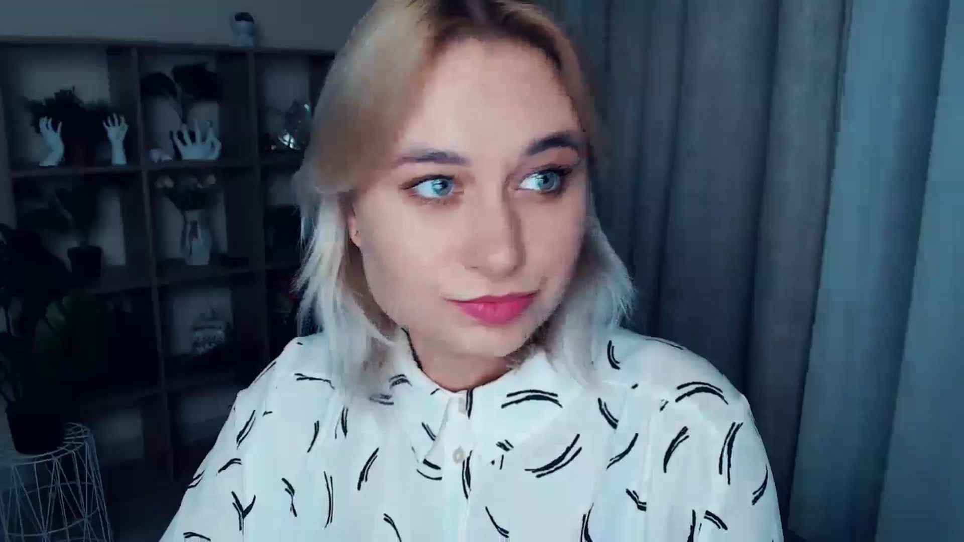 Gallery image thumbnail from Kukla_kolduna's myfreecams stream on, 10/25/2024, 18:07 image 13 of 20