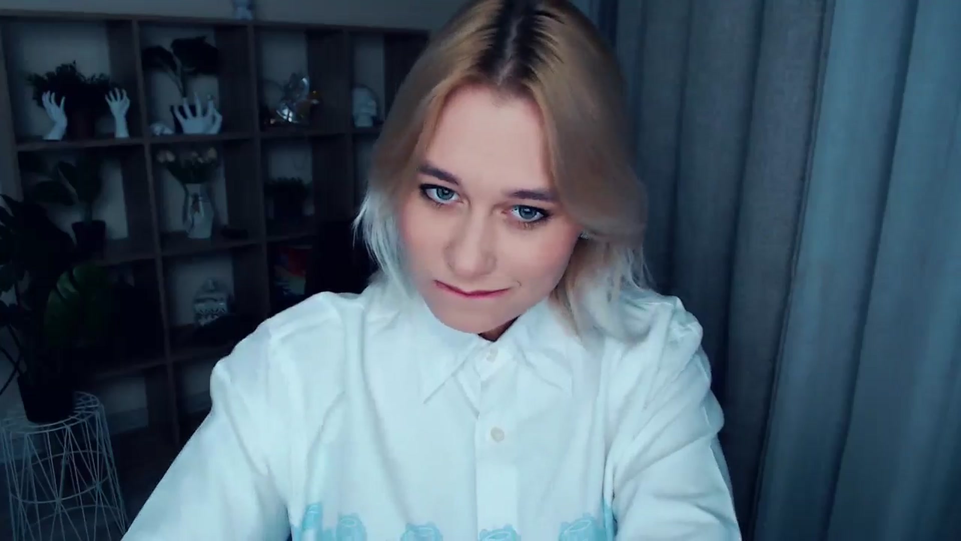 Gallery image thumbnail from Kukla_kolduna's myfreecams stream on, 10/26/2024, 15:28 image 9 of 20