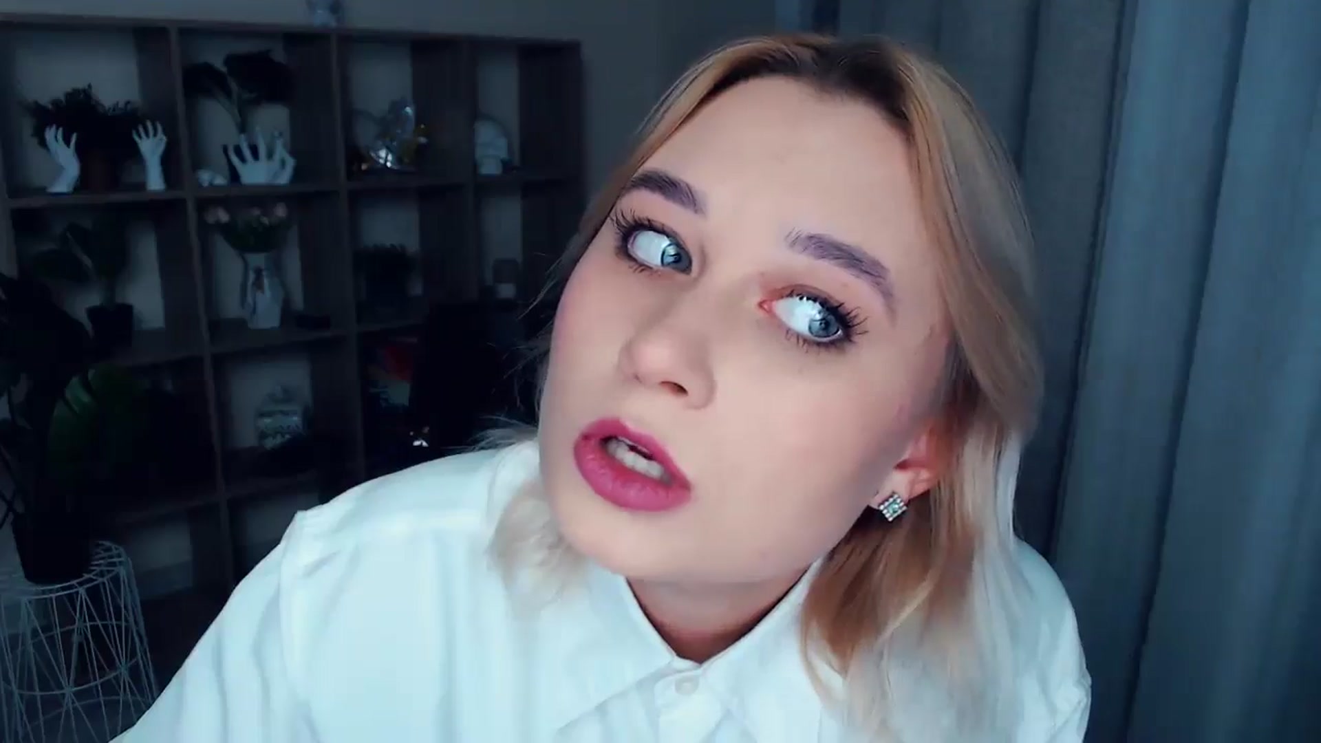 Gallery image thumbnail from Kukla_kolduna's myfreecams stream on, 10/26/2024, 15:28 image 4 of 20