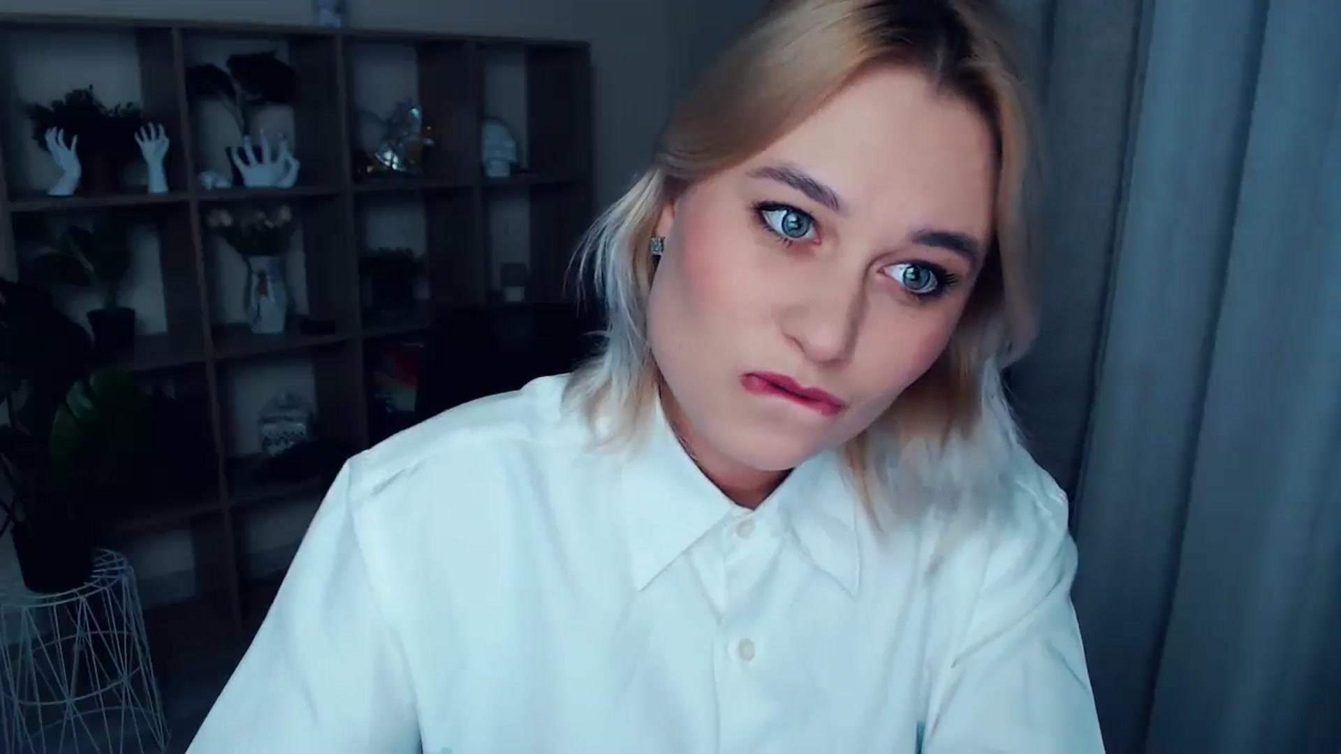 Gallery image thumbnail from Kukla_kolduna's myfreecams stream on, 10/26/2024, 15:28 image 2 of 20
