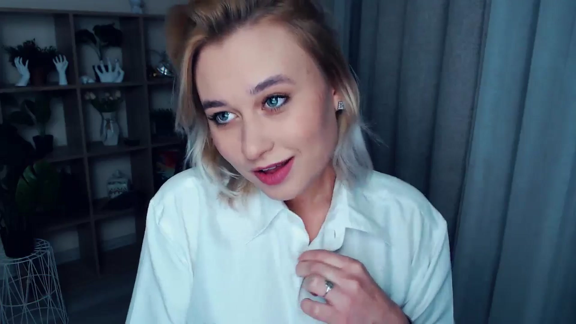 Gallery image thumbnail from Kukla_kolduna's myfreecams stream on, 10/26/2024, 15:28 image 20 of 20