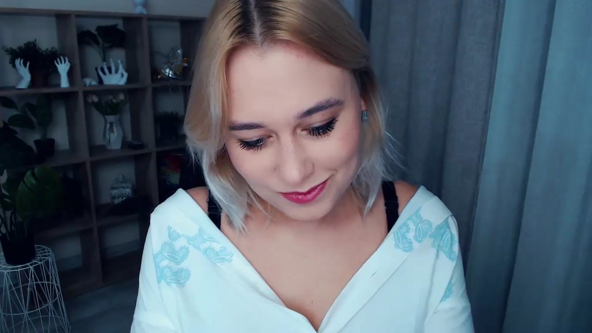 Gallery image thumbnail from Kukla_kolduna's myfreecams stream on, 10/26/2024, 16:22 image 3 of 20