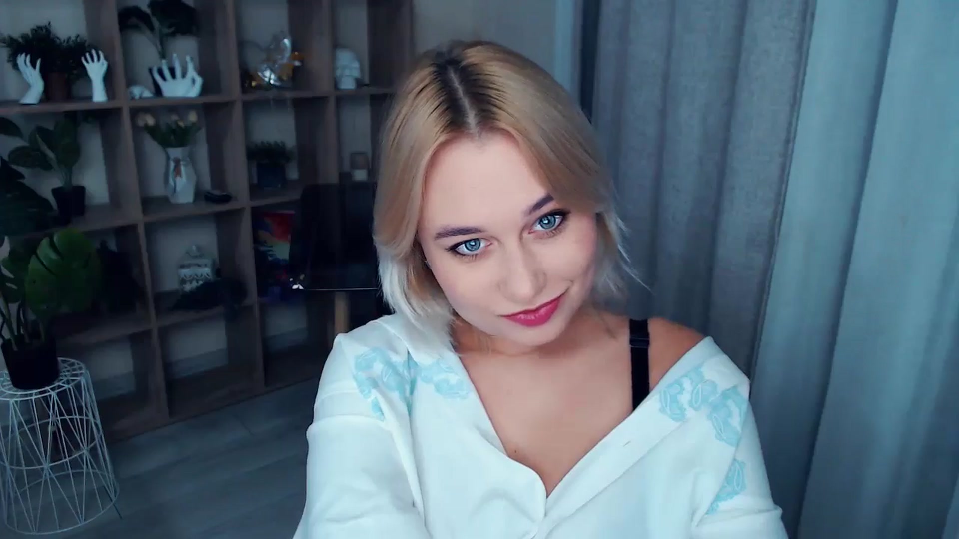 Gallery image thumbnail from Kukla_kolduna's myfreecams stream on, 10/26/2024, 16:22 image 5 of 20