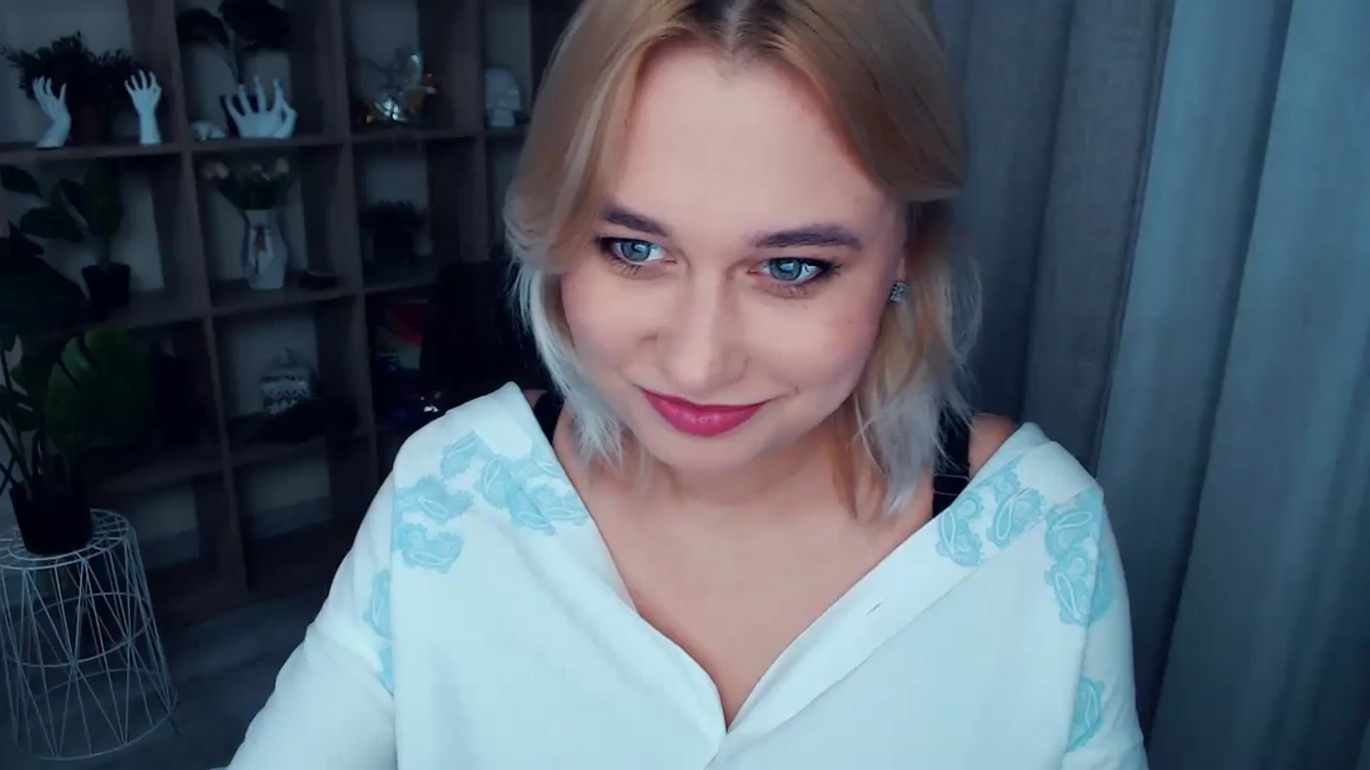 Gallery image thumbnail from Kukla_kolduna's myfreecams stream on, 10/26/2024, 16:22 image 8 of 20