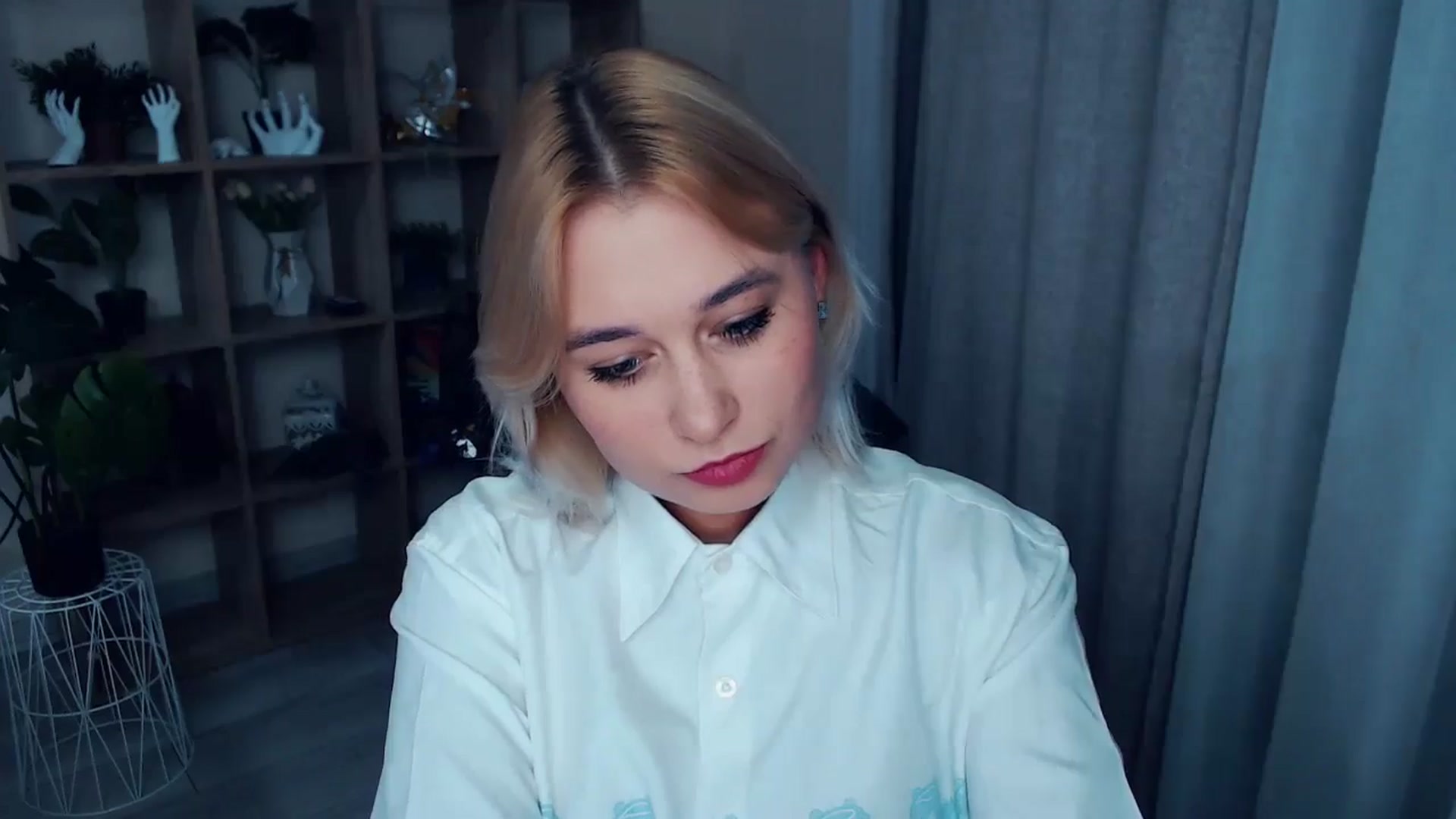 Gallery image thumbnail from Kukla_kolduna's myfreecams stream on, 10/26/2024, 18:17 image 7 of 20