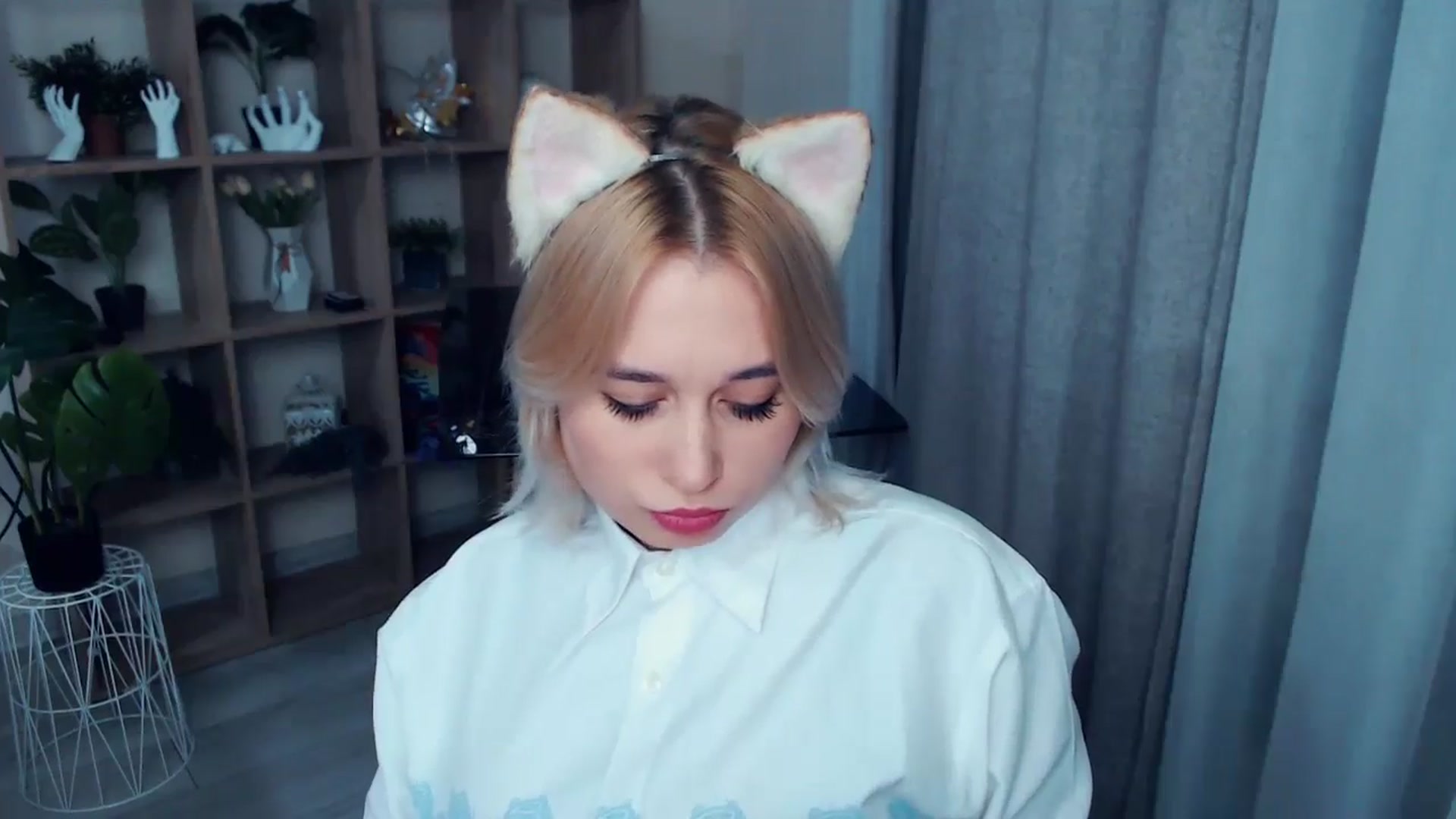 Gallery image thumbnail from Kukla_kolduna's myfreecams stream on, 10/26/2024, 18:17 image 20 of 20