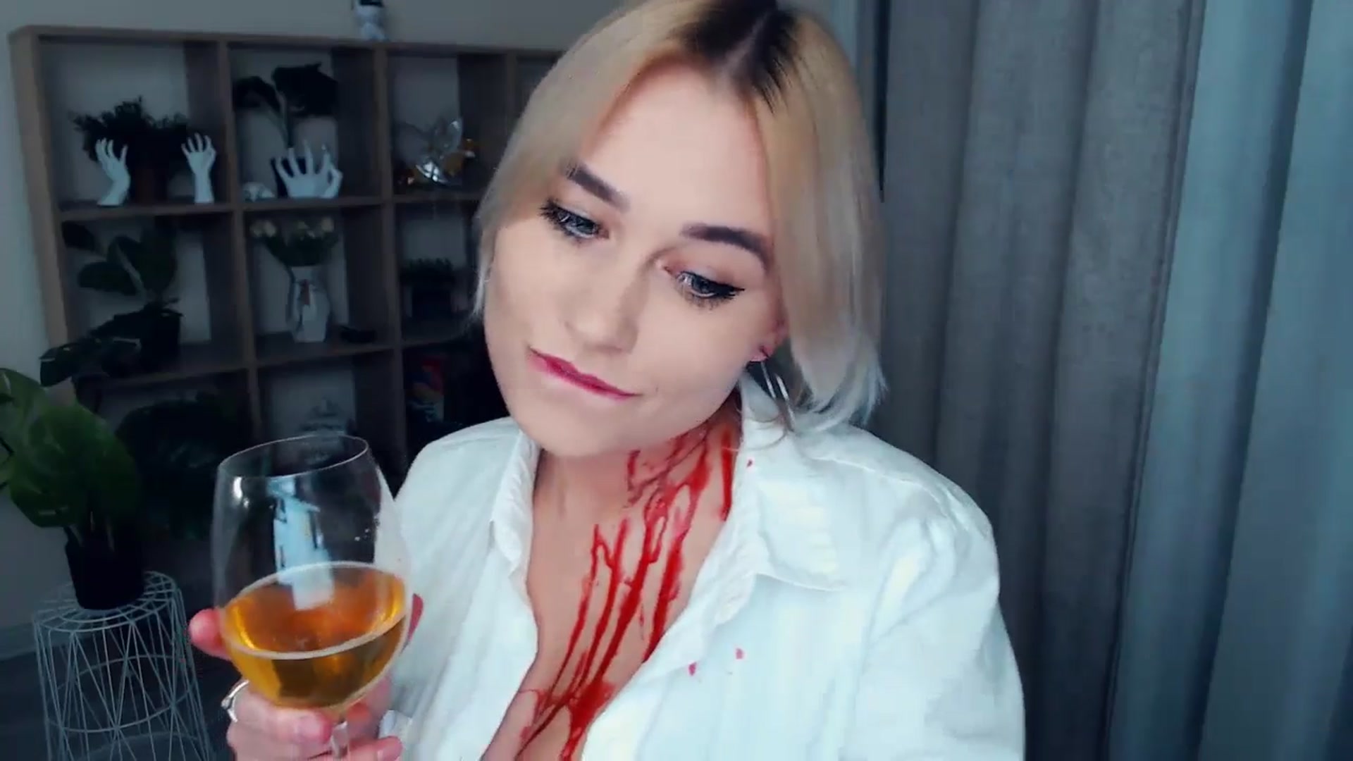 Gallery image thumbnail from Kukla_kolduna's myfreecams stream on, 10/30/2024, 18:41 image 15 of 20