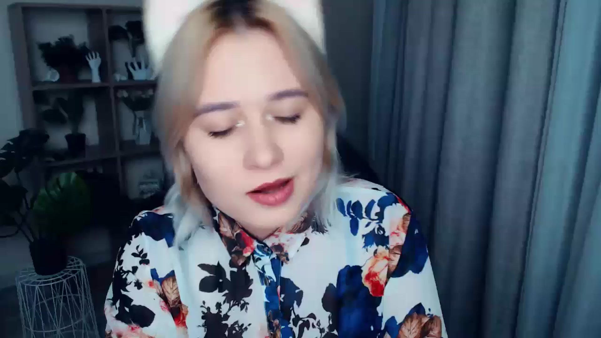 Gallery image thumbnail from Kukla_kolduna's myfreecams stream on, 11/02/2024, 15:21 image 9 of 20