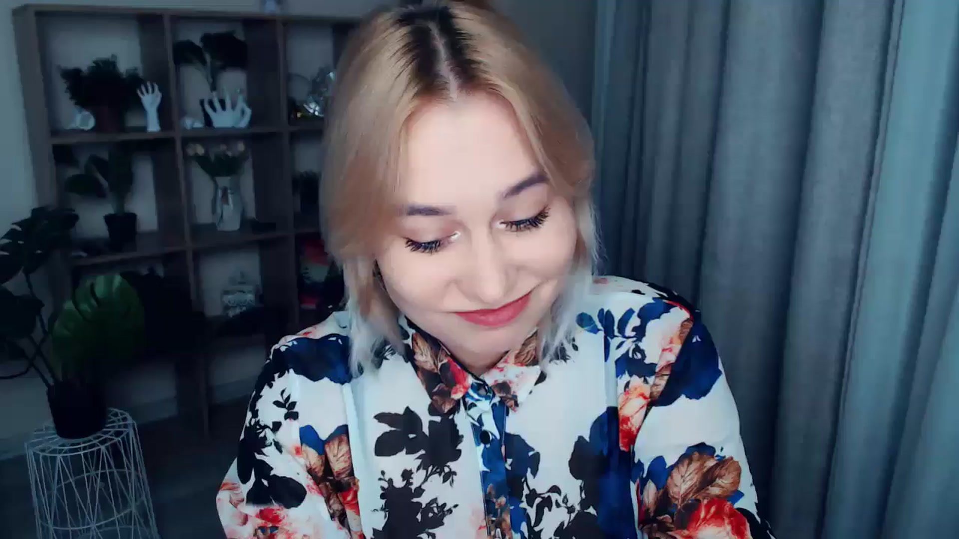Gallery image thumbnail from Kukla_kolduna's myfreecams stream on, 11/02/2024, 15:21 image 12 of 20