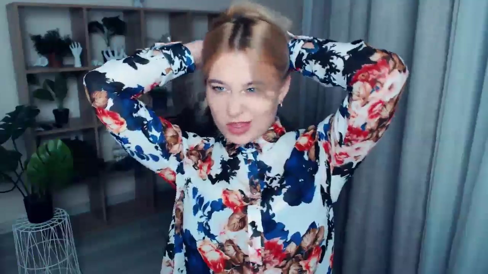 Gallery image thumbnail from Kukla_kolduna's myfreecams stream on, 11/02/2024, 15:21 image 17 of 20