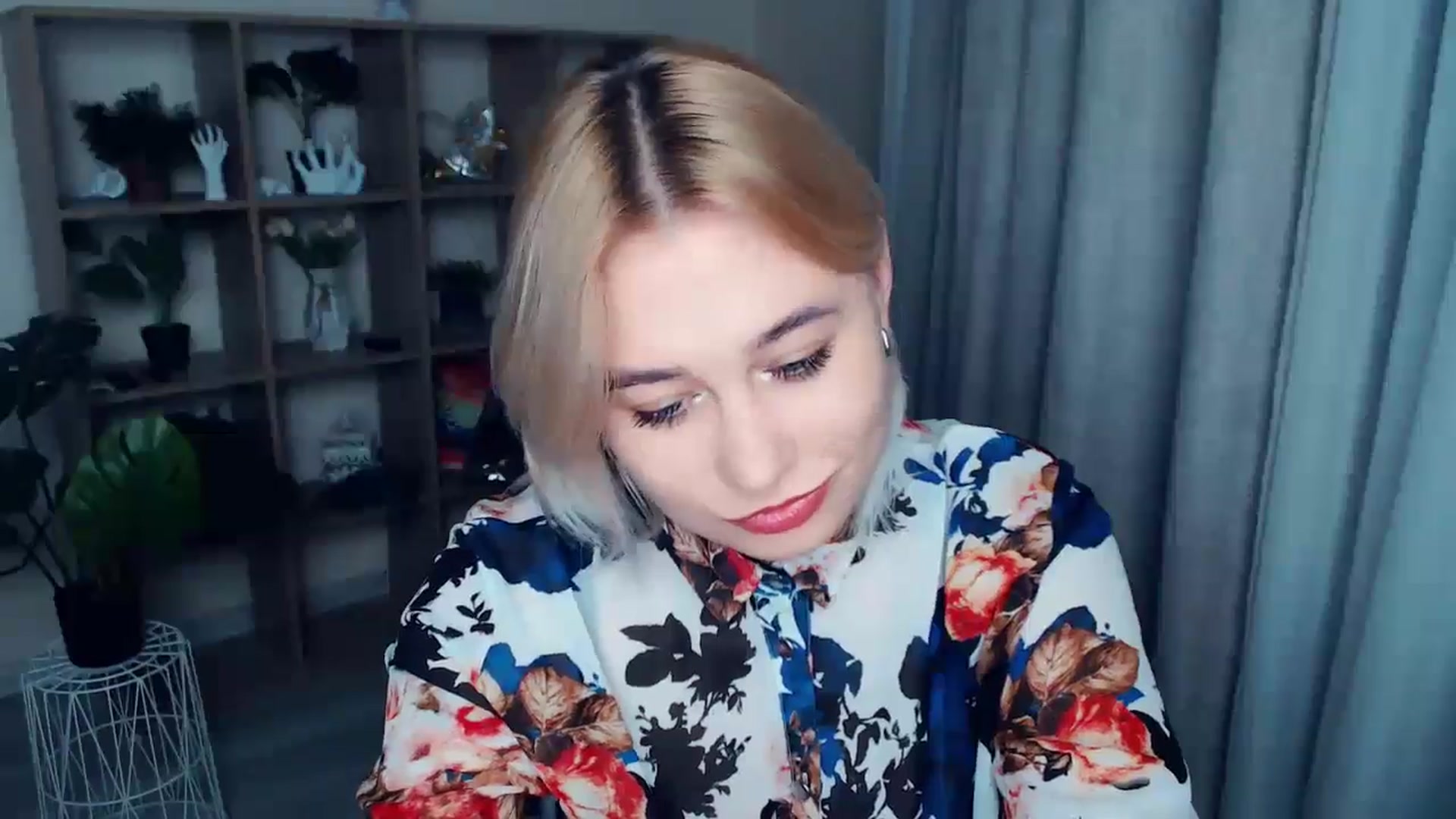Gallery image thumbnail from Kukla_kolduna's myfreecams stream on, 11/02/2024, 15:49 image 17 of 20