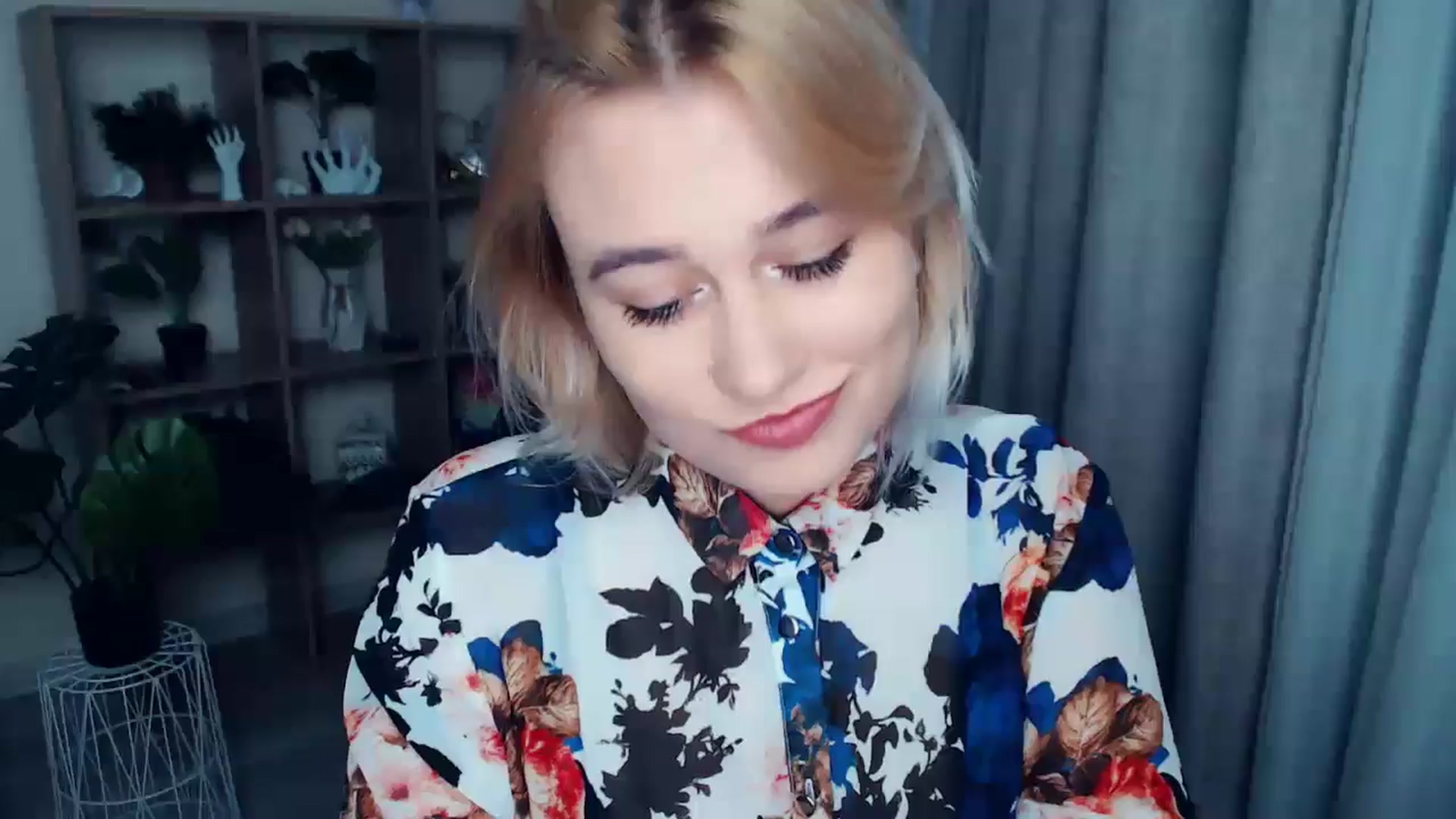 Gallery image thumbnail from Kukla_kolduna's myfreecams stream on, 11/02/2024, 15:49 image 2 of 20
