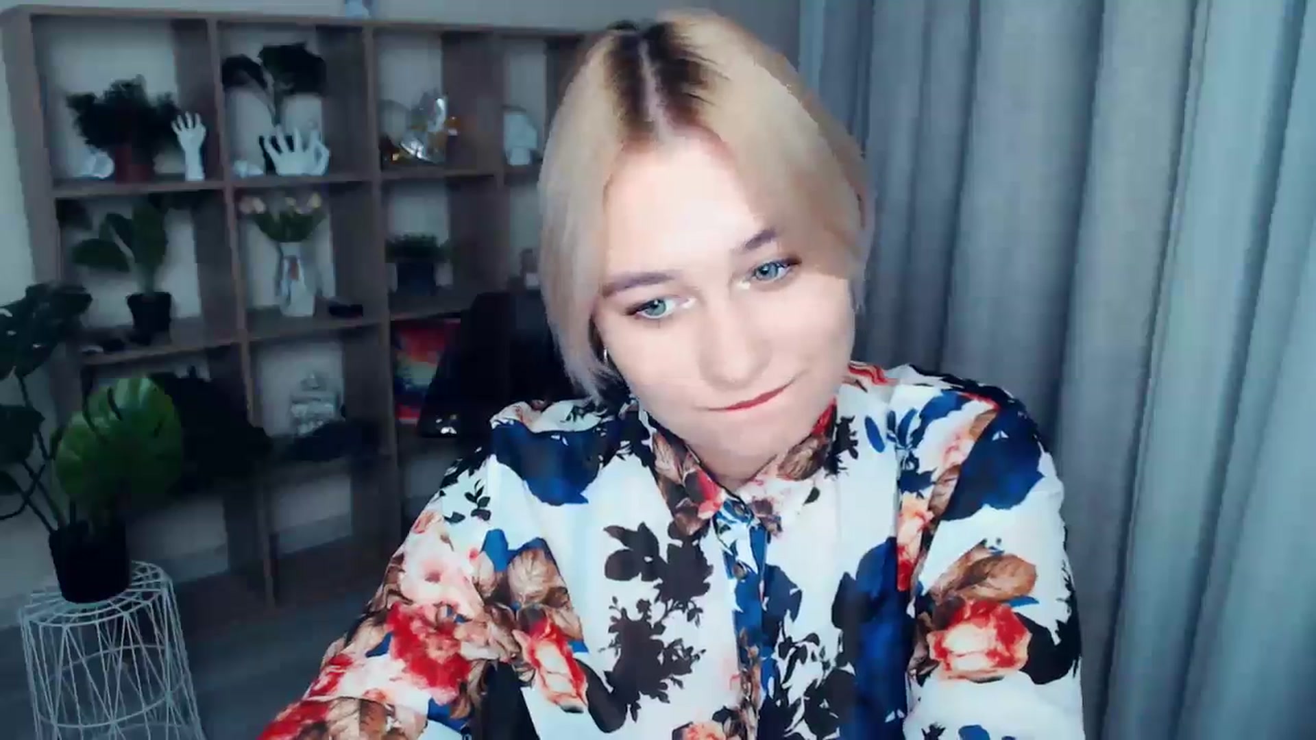 Gallery image thumbnail from Kukla_kolduna's myfreecams stream on, 11/02/2024, 16:06 image 13 of 20