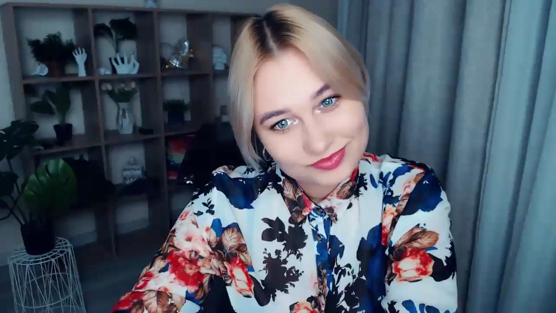 Gallery image thumbnail from Kukla_kolduna's myfreecams stream on, 11/02/2024, 16:06 image 12 of 20