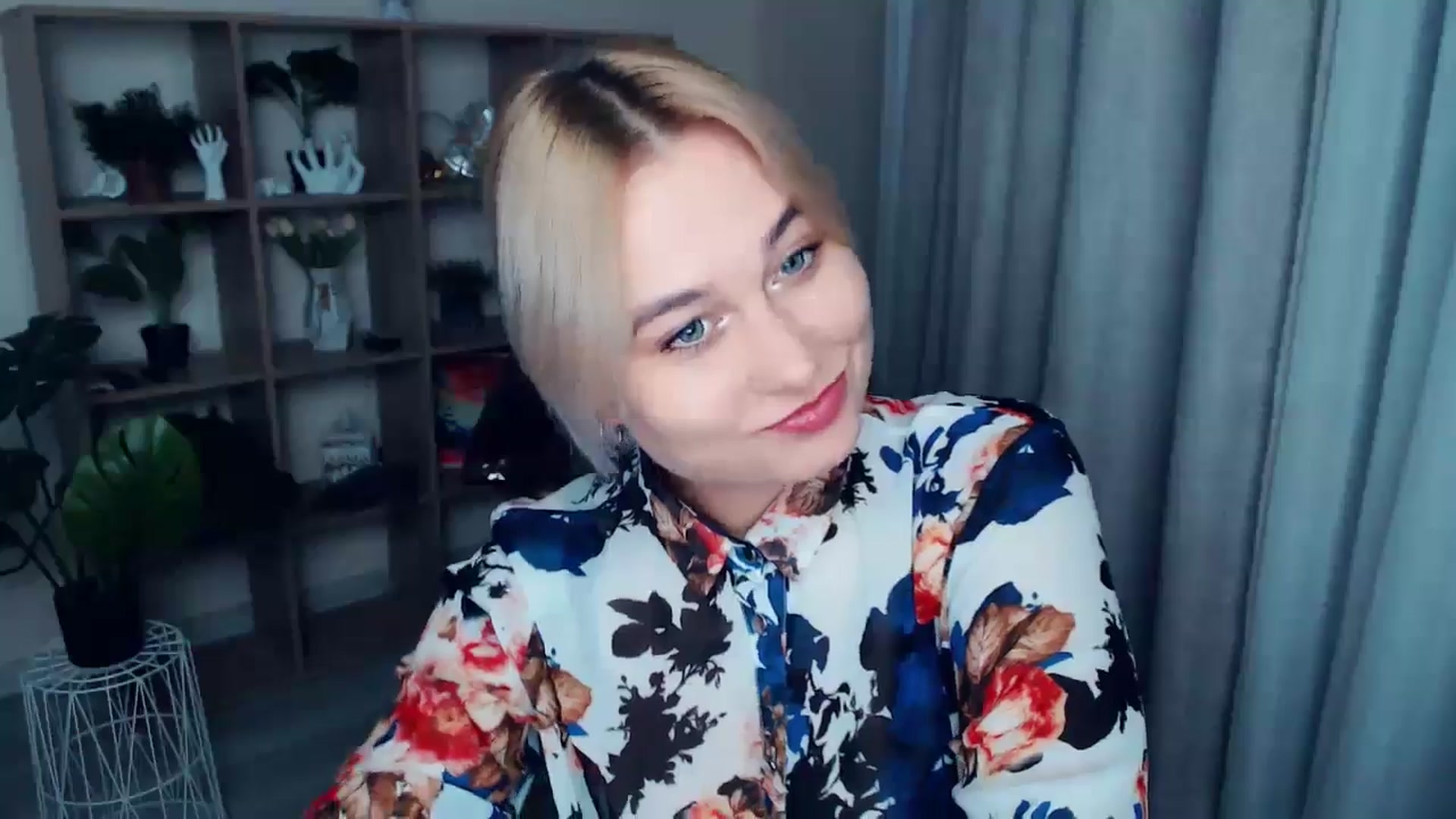 Gallery image thumbnail from Kukla_kolduna's myfreecams stream on, 11/02/2024, 16:06 image 17 of 20