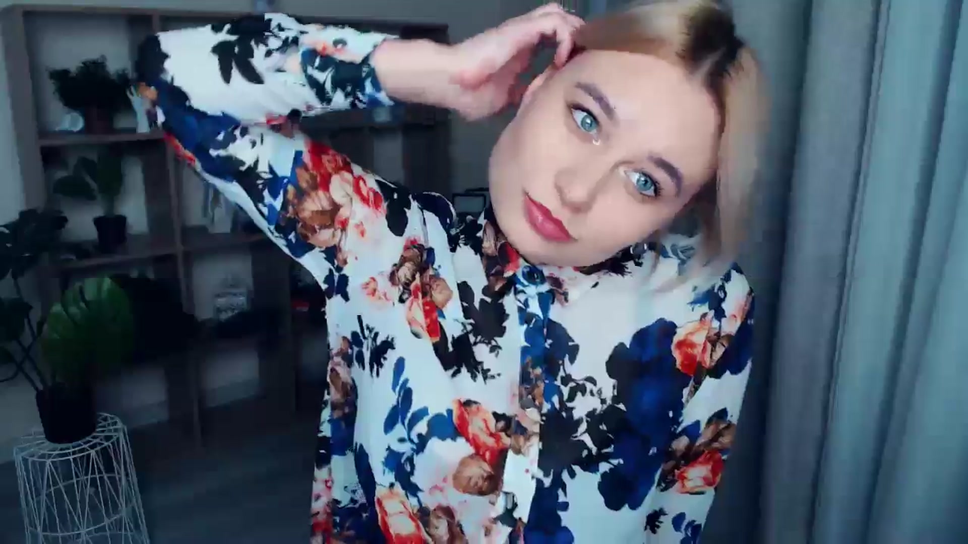 Gallery image thumbnail from Kukla_kolduna's myfreecams stream on, 11/02/2024, 16:06 image 19 of 20