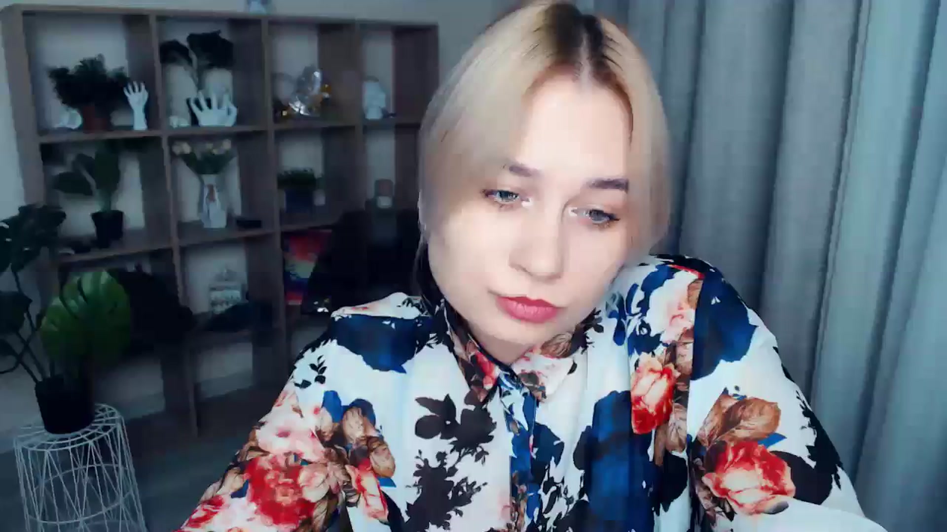 Gallery image thumbnail from Kukla_kolduna's myfreecams stream on, 11/02/2024, 16:06 image 4 of 20
