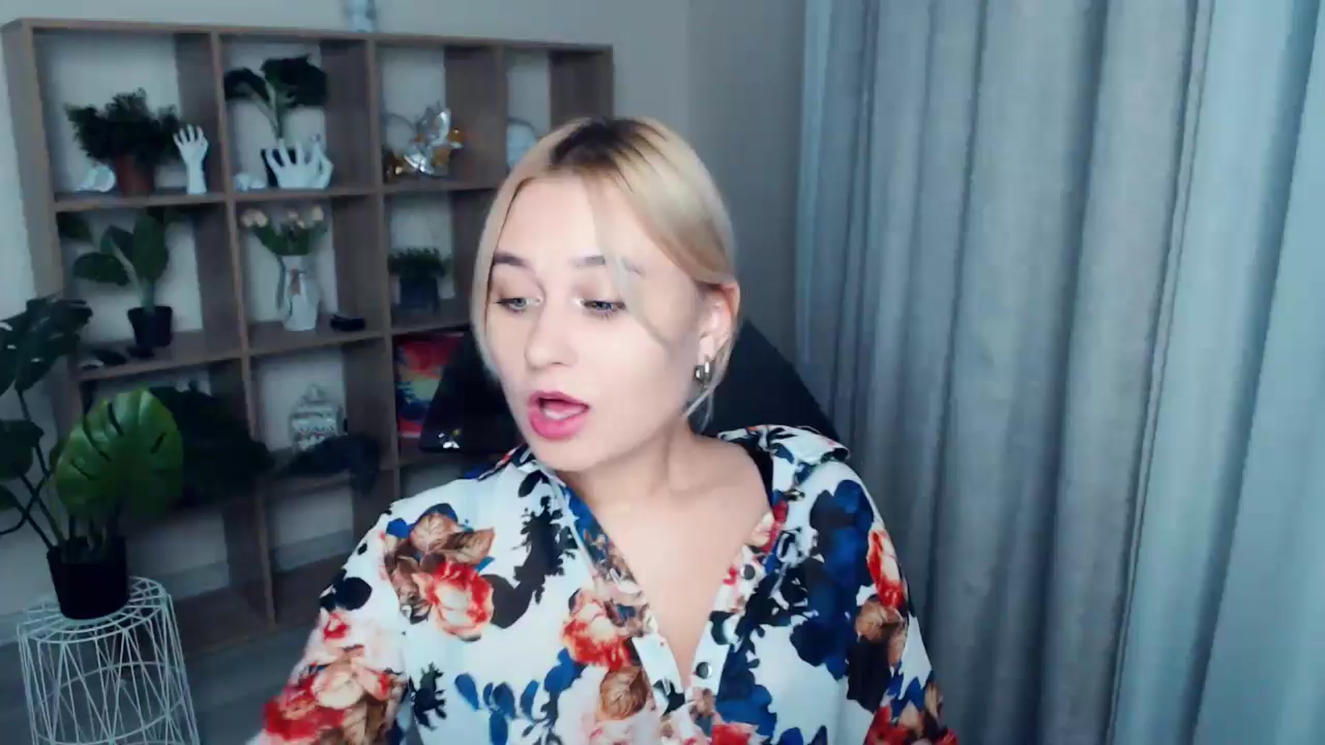 Gallery image thumbnail from Kukla_kolduna's myfreecams stream on, 11/02/2024, 17:28 image 18 of 20