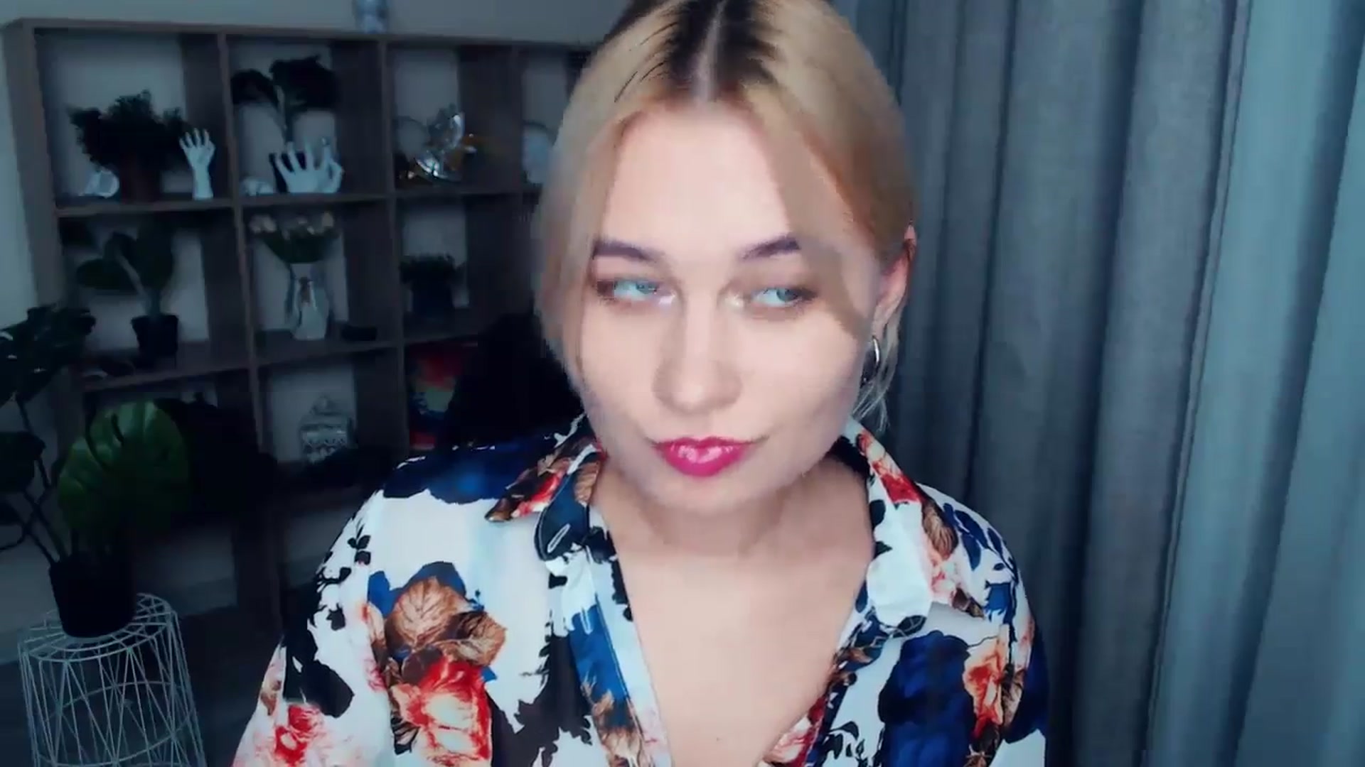 Gallery image thumbnail from Kukla_kolduna's myfreecams stream on, 11/02/2024, 17:28 image 12 of 20