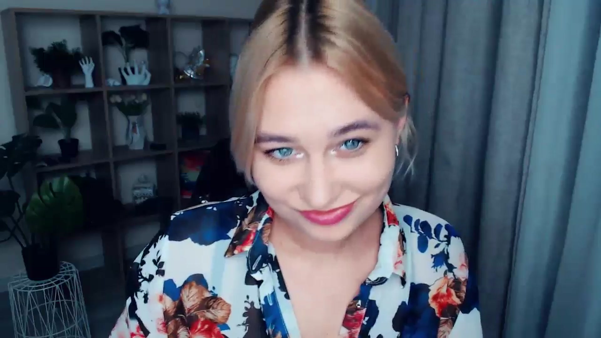 Gallery image thumbnail from Kukla_kolduna's myfreecams stream on, 11/02/2024, 17:28 image 9 of 20