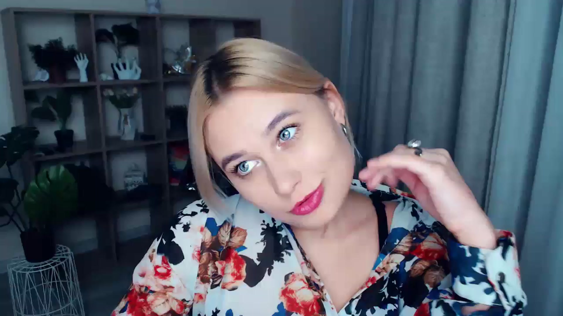 Gallery image thumbnail from Kukla_kolduna's myfreecams stream on, 11/02/2024, 17:28 image 15 of 20