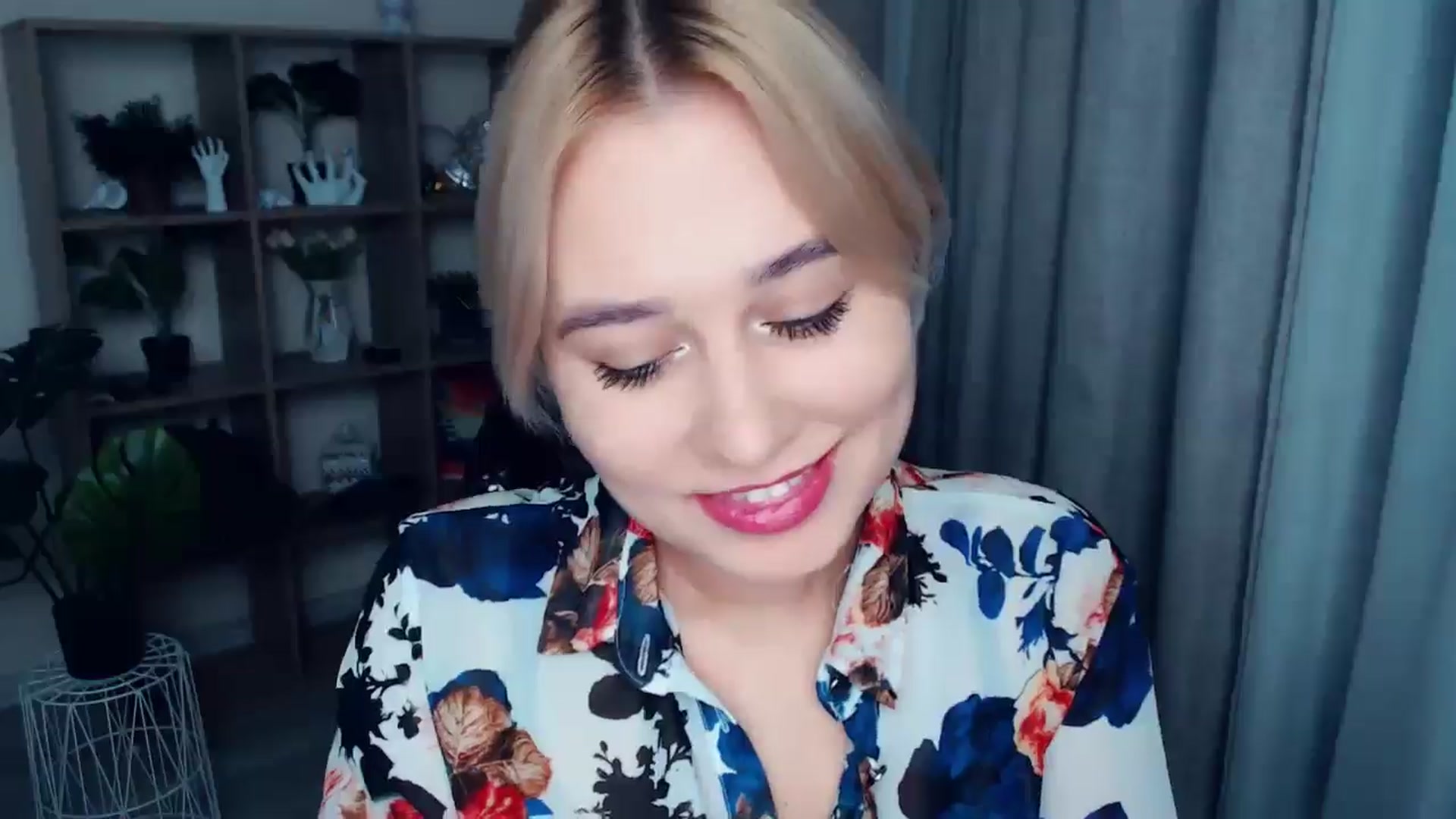 Gallery image thumbnail from Kukla_kolduna's myfreecams stream on, 11/02/2024, 17:28 image 6 of 20
