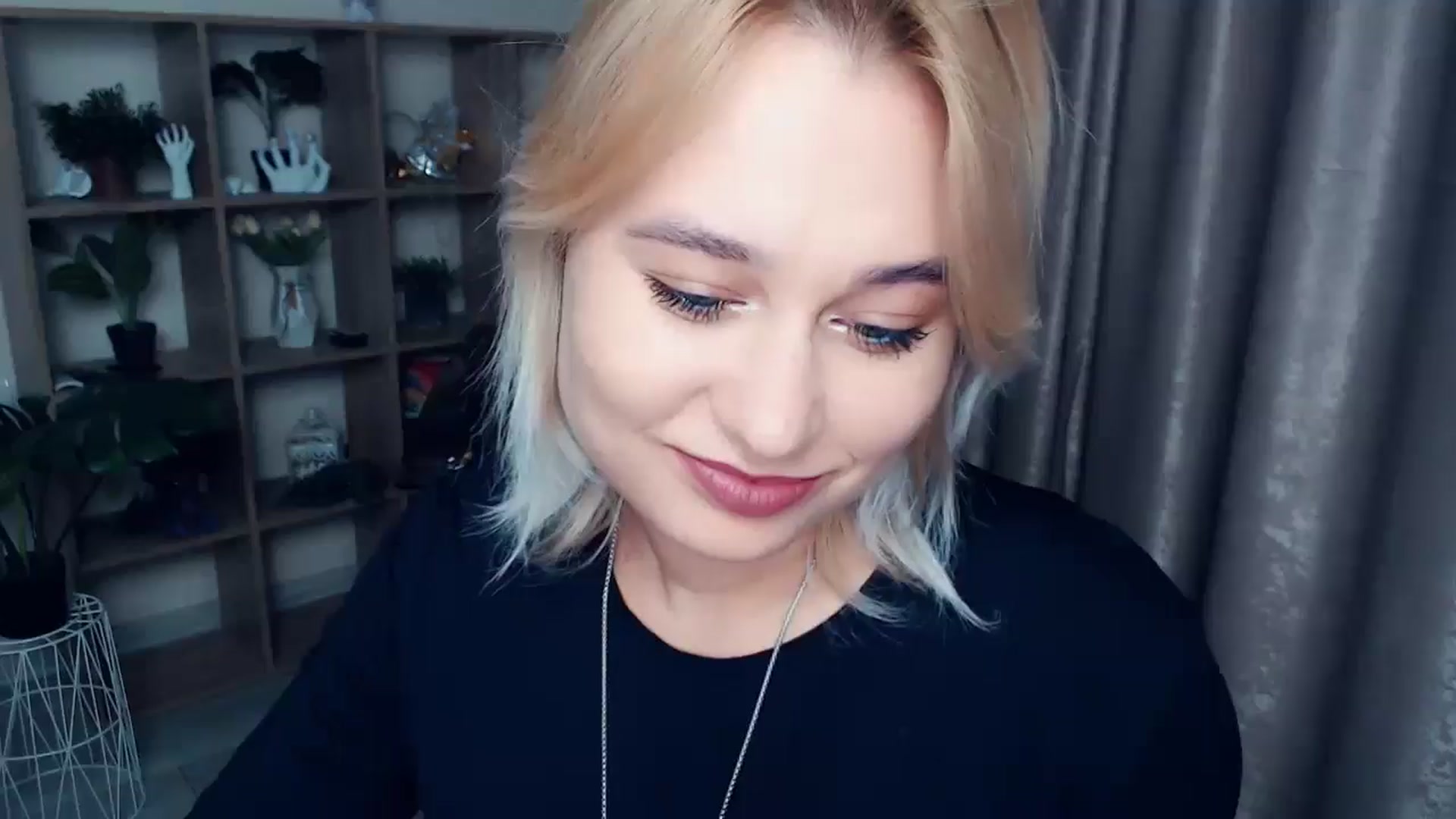Gallery image thumbnail from Kukla_kolduna's myfreecams stream on, 11/03/2024, 16:55 image 8 of 20