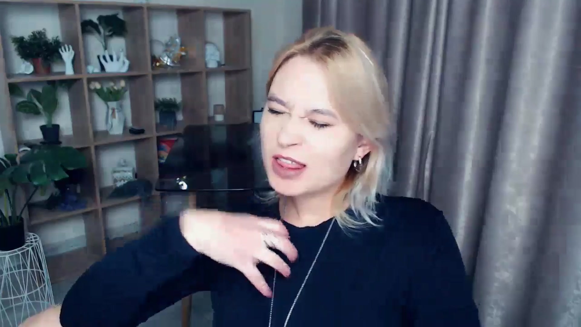 Gallery image thumbnail from Kukla_kolduna's myfreecams stream on, 11/03/2024, 16:55 image 3 of 20
