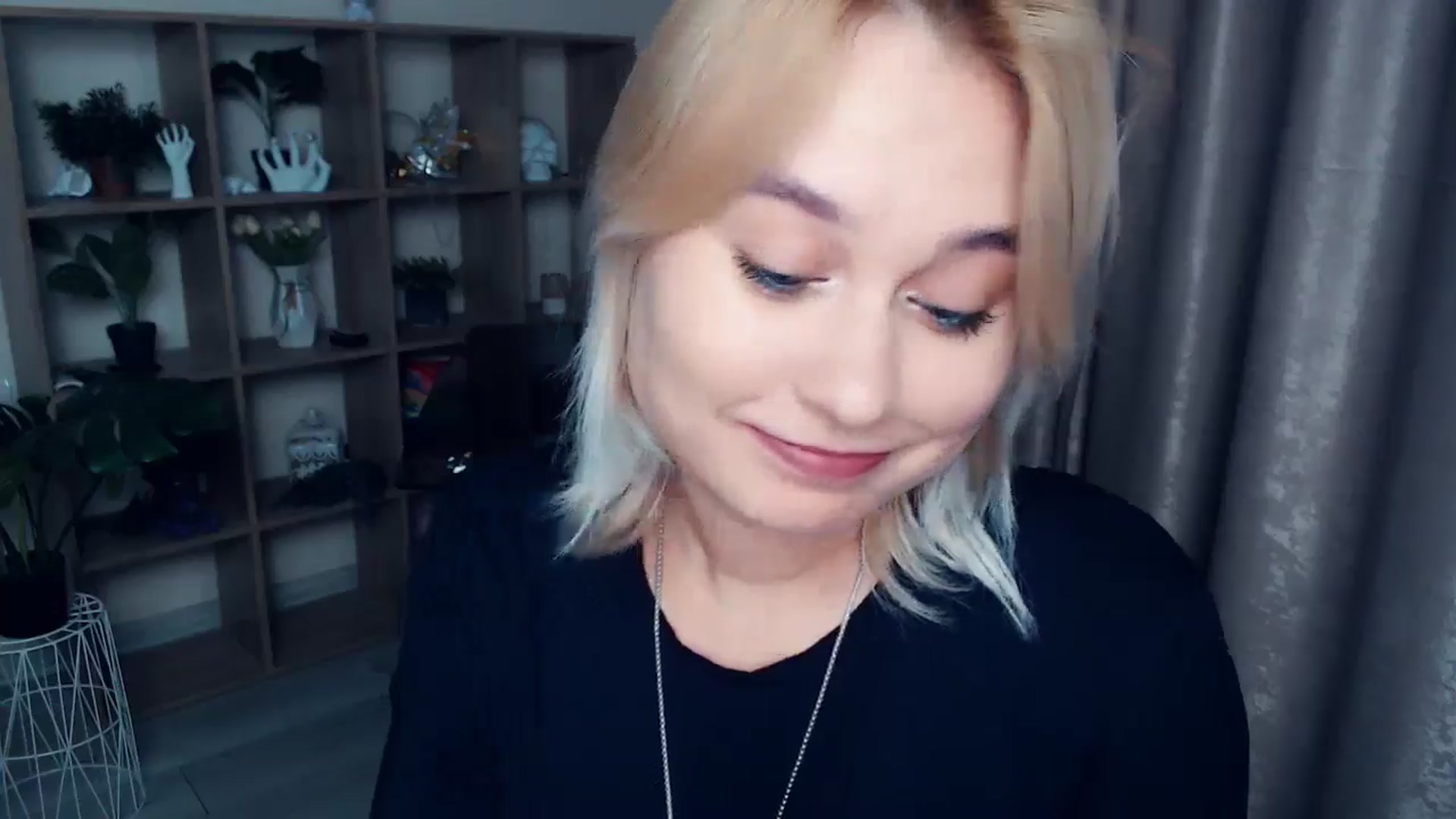 Gallery image thumbnail from Kukla_kolduna's myfreecams stream on, 11/03/2024, 16:55 image 9 of 20
