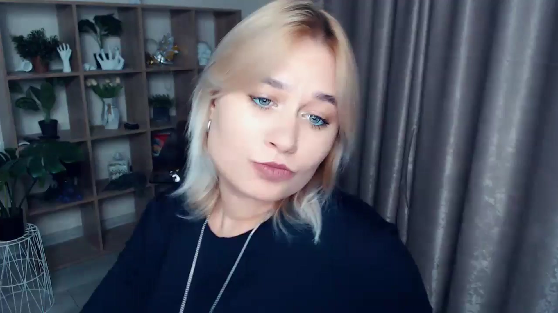 Gallery image thumbnail from Kukla_kolduna's myfreecams stream on, 11/03/2024, 16:55 image 1 of 20