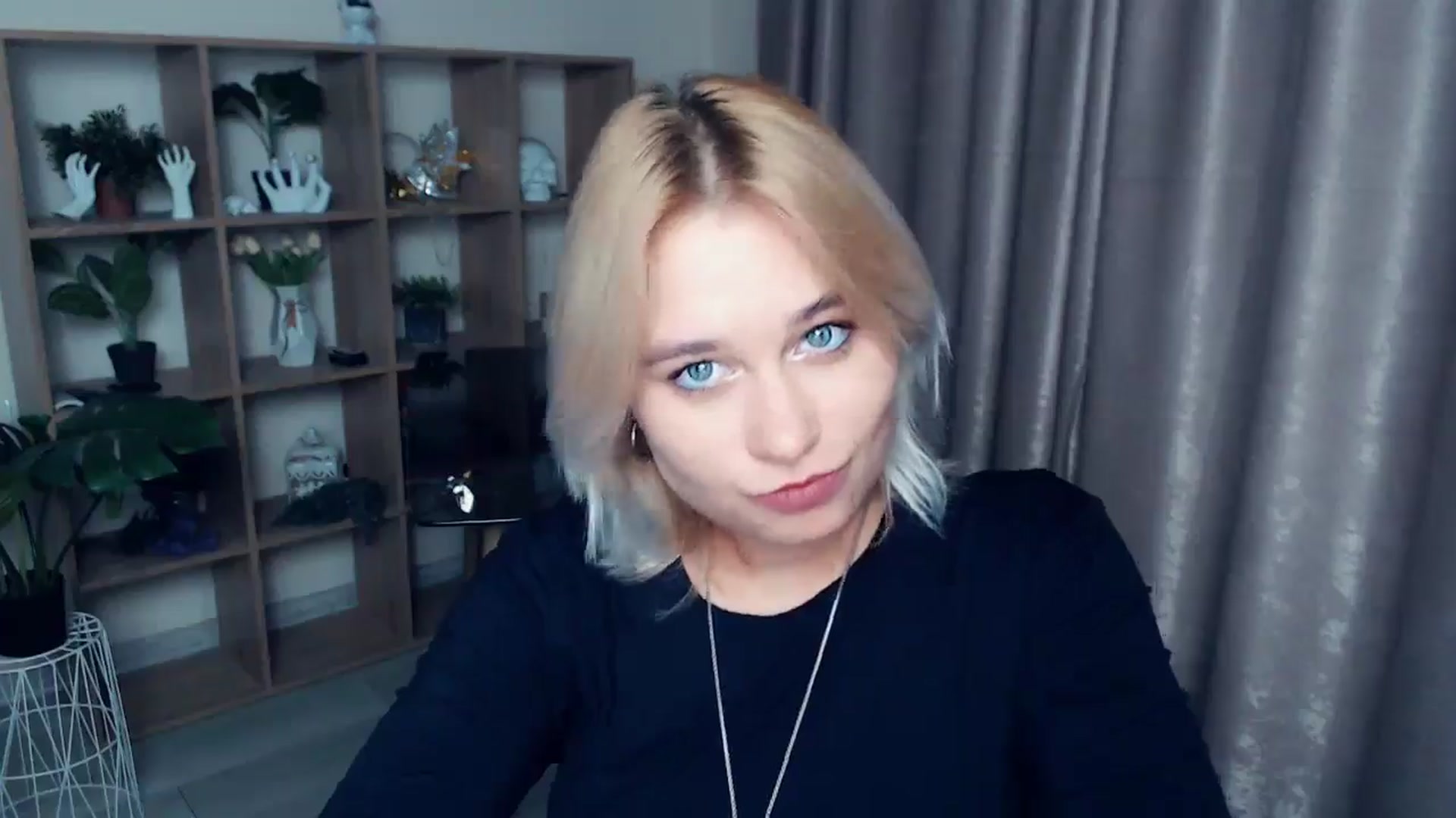 Gallery image thumbnail from Kukla_kolduna's myfreecams stream on, 11/03/2024, 19:24 image 14 of 20