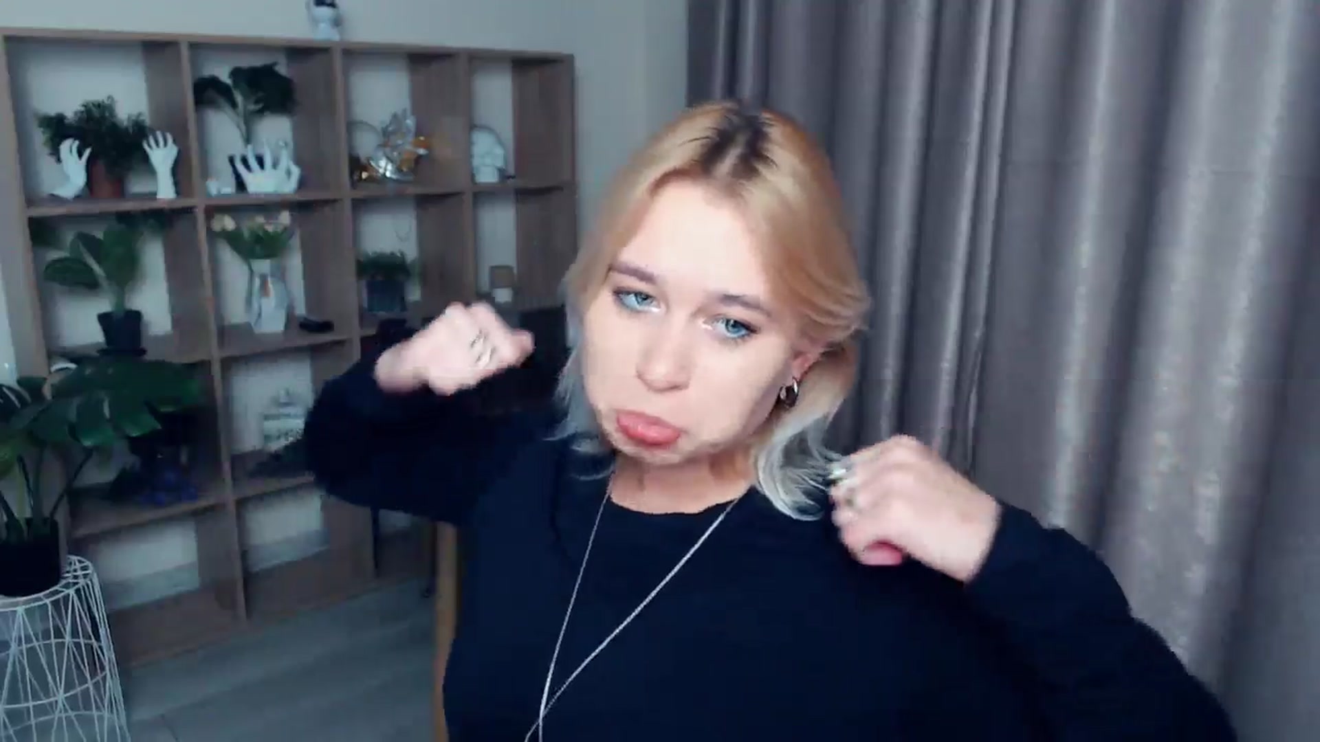 Gallery image thumbnail from Kukla_kolduna's myfreecams stream on, 11/03/2024, 19:24 image 16 of 20