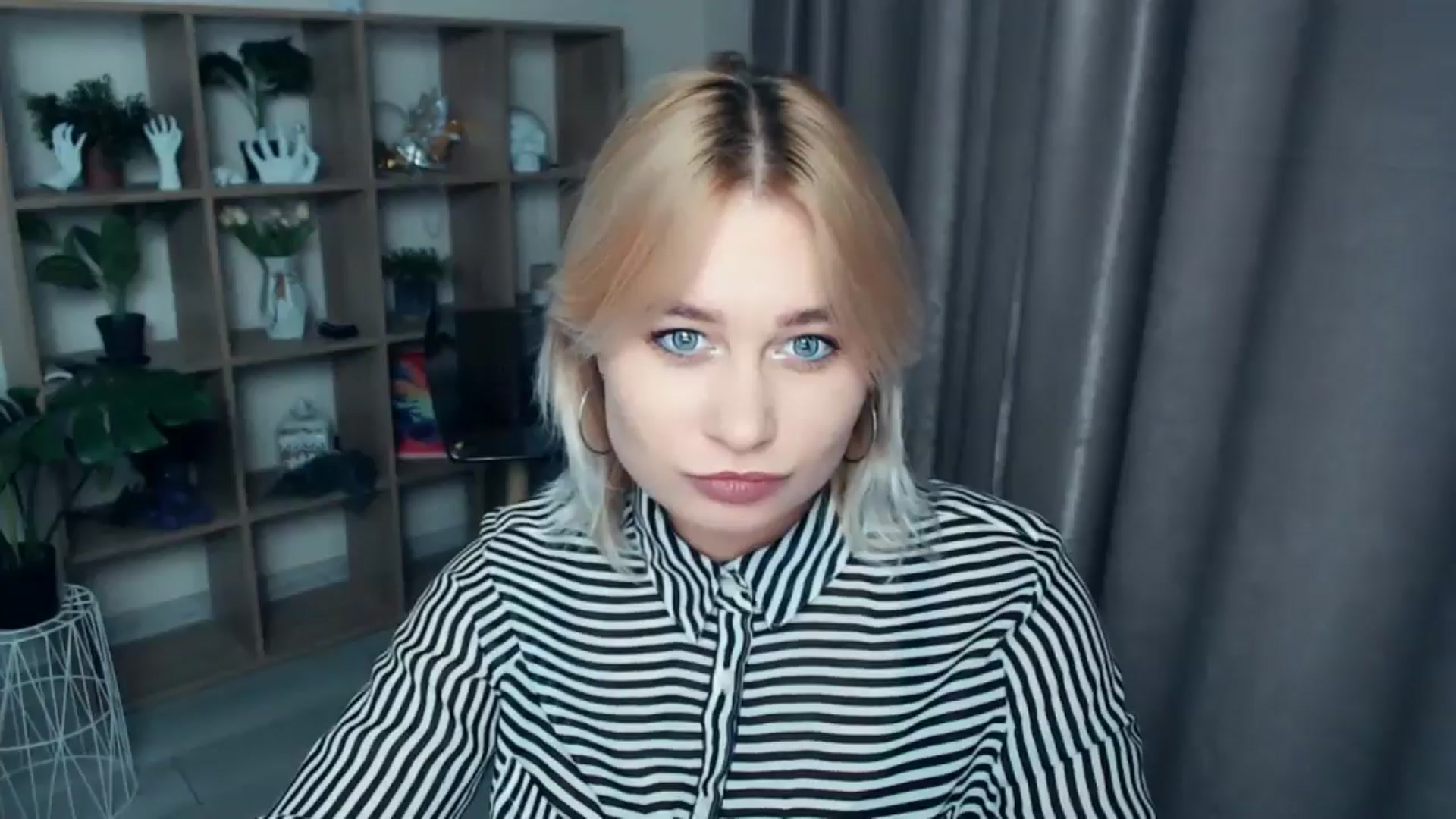 Gallery image thumbnail from Kukla_kolduna's myfreecams stream on, 11/04/2024, 16:11 image 18 of 20